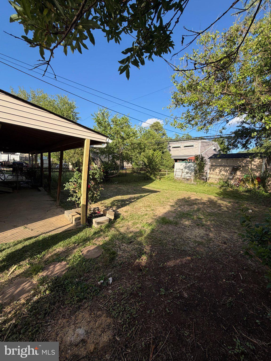 ROSLYN - Residential