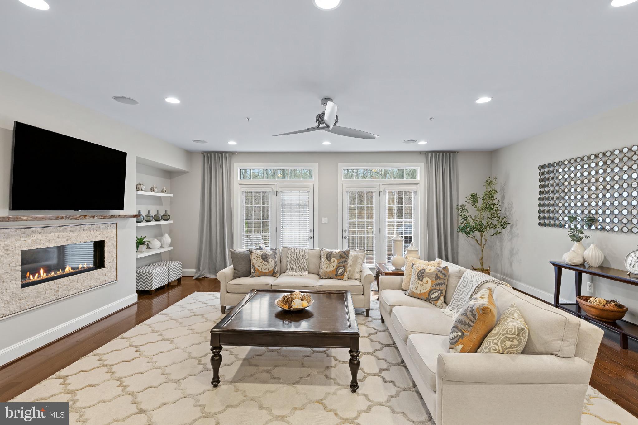 HAWTHORNES GRANT AT BRO - Residential