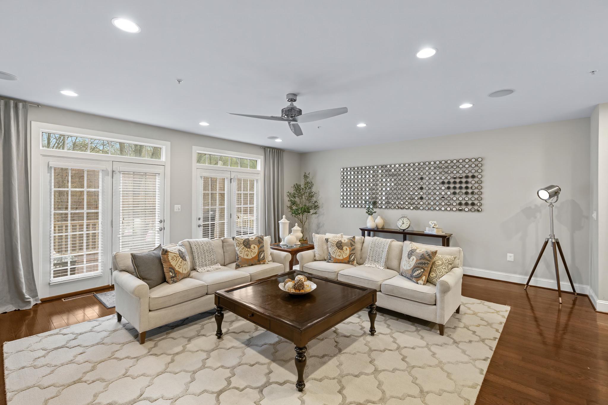 HAWTHORNES GRANT AT BRO - Residential