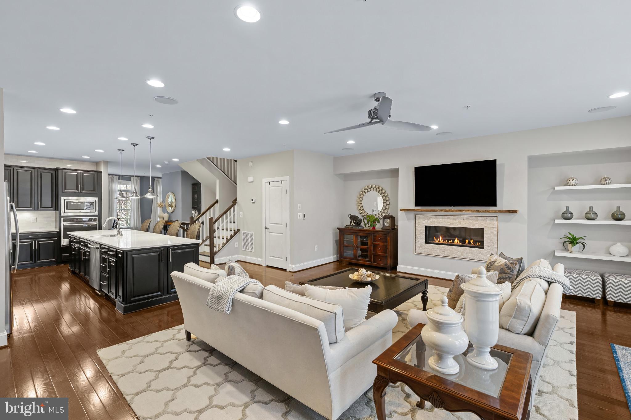 HAWTHORNES GRANT AT BRO - Residential