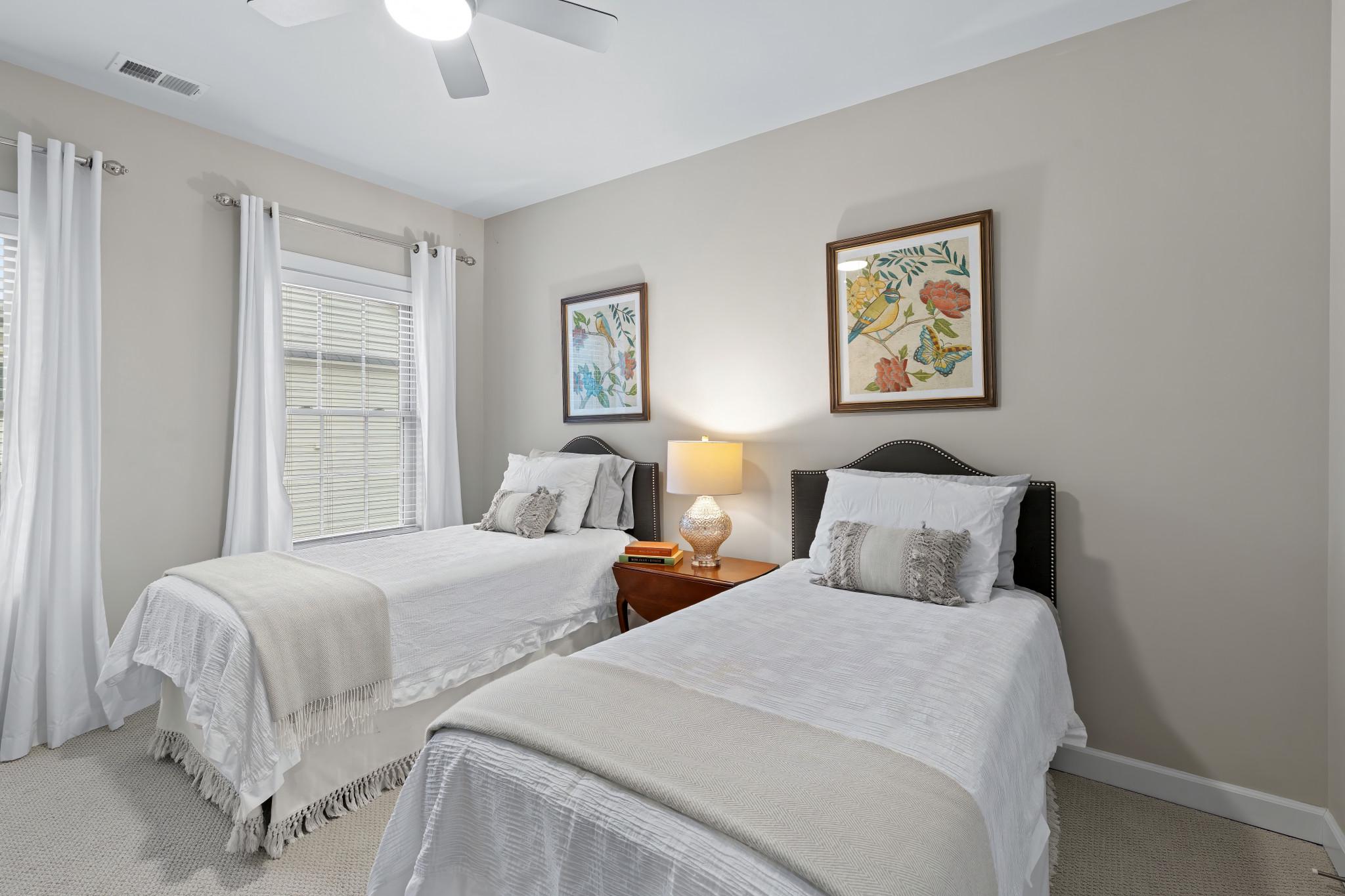 HAWTHORNES GRANT AT BRO - Residential