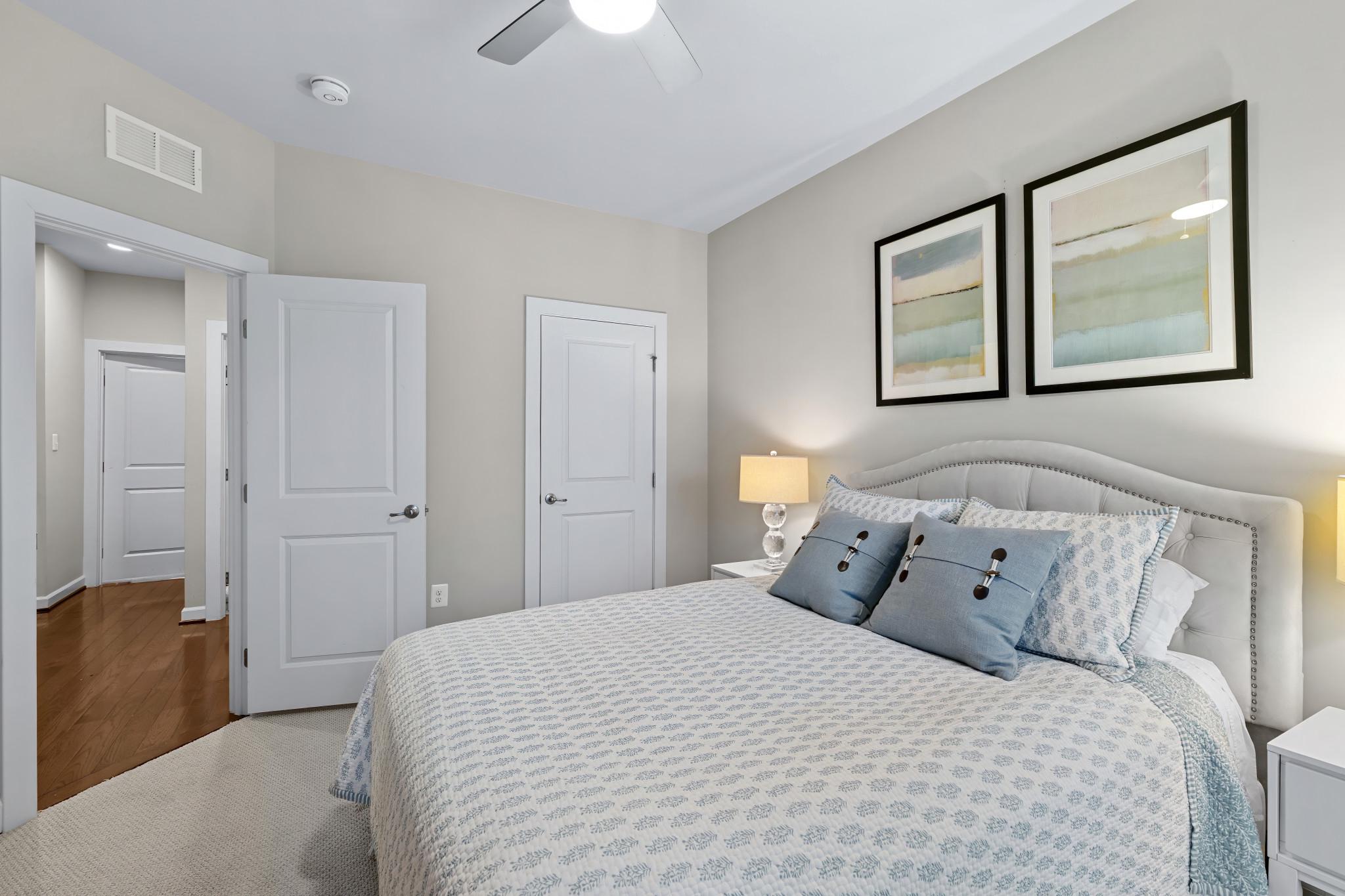 HAWTHORNES GRANT AT BRO - Residential