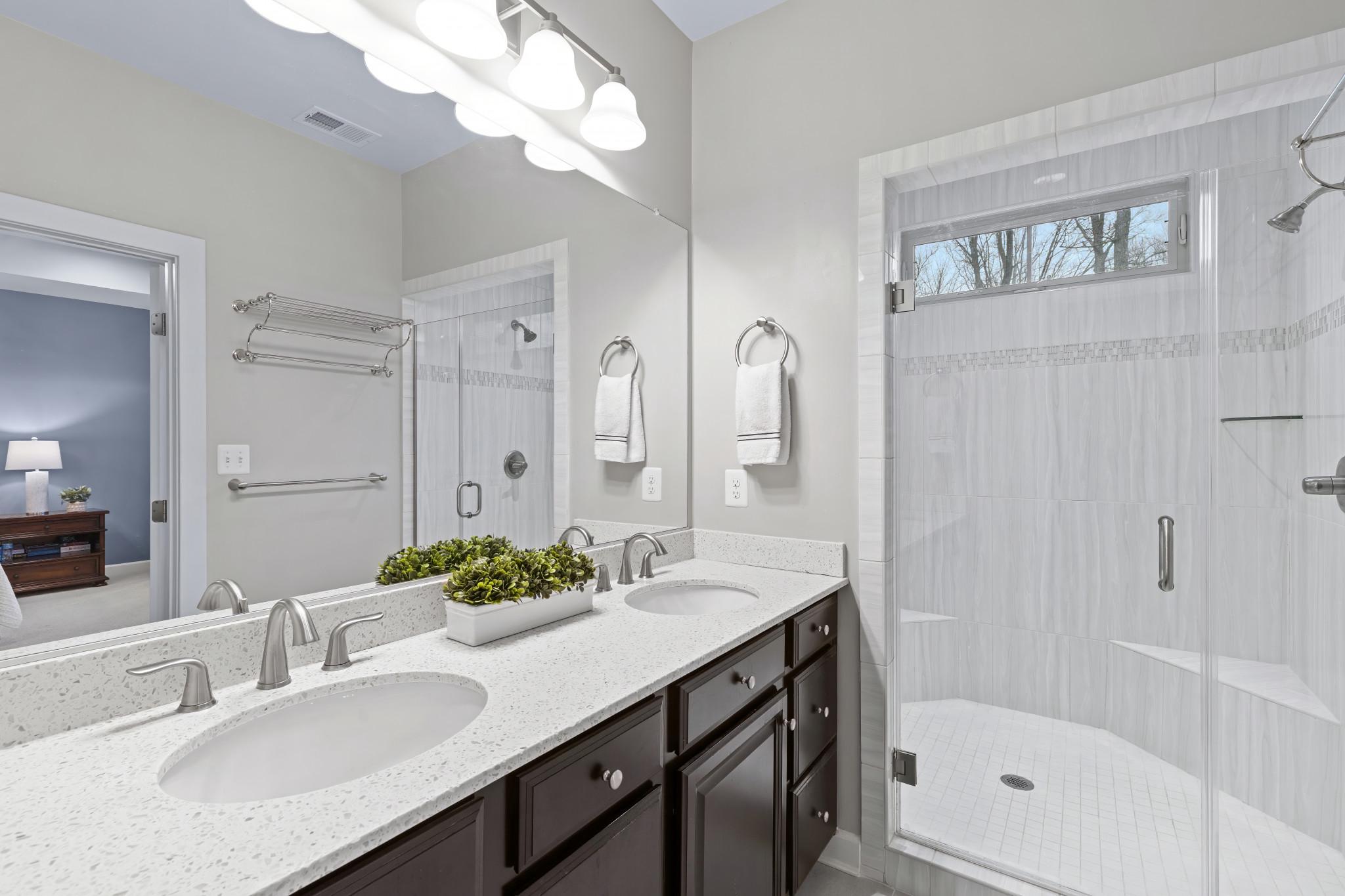 HAWTHORNES GRANT AT BRO - Residential