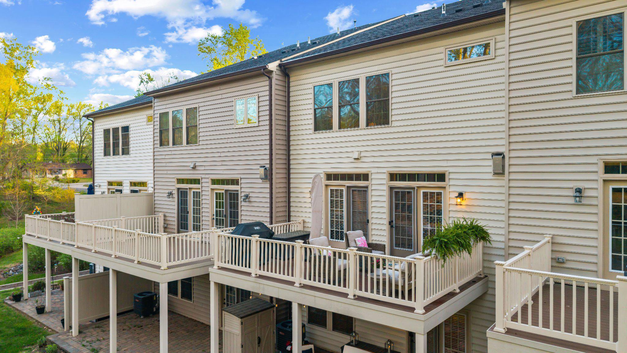 HAWTHORNES GRANT AT BRO - Residential