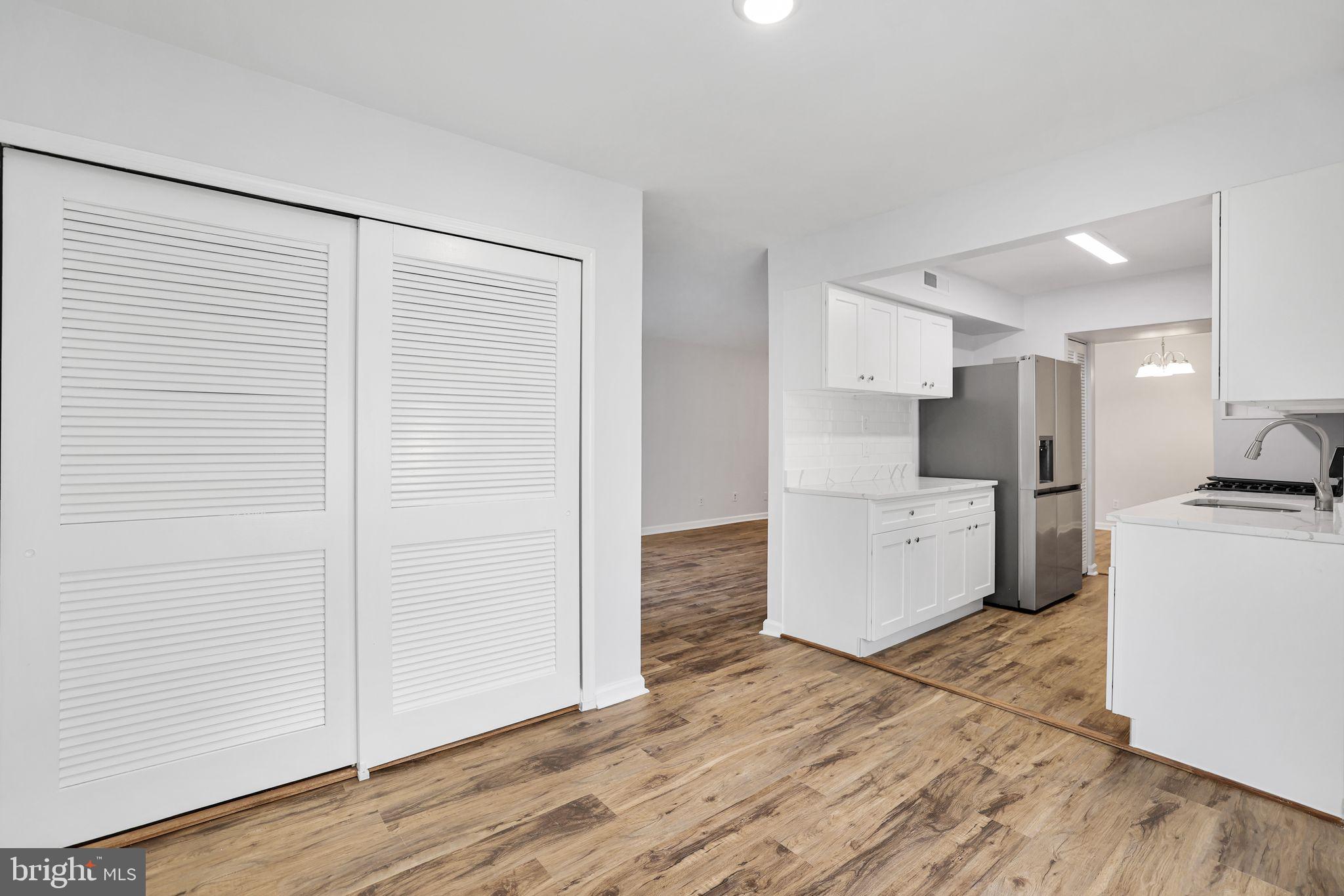 CHERRY GLEN CONDOS - Residential