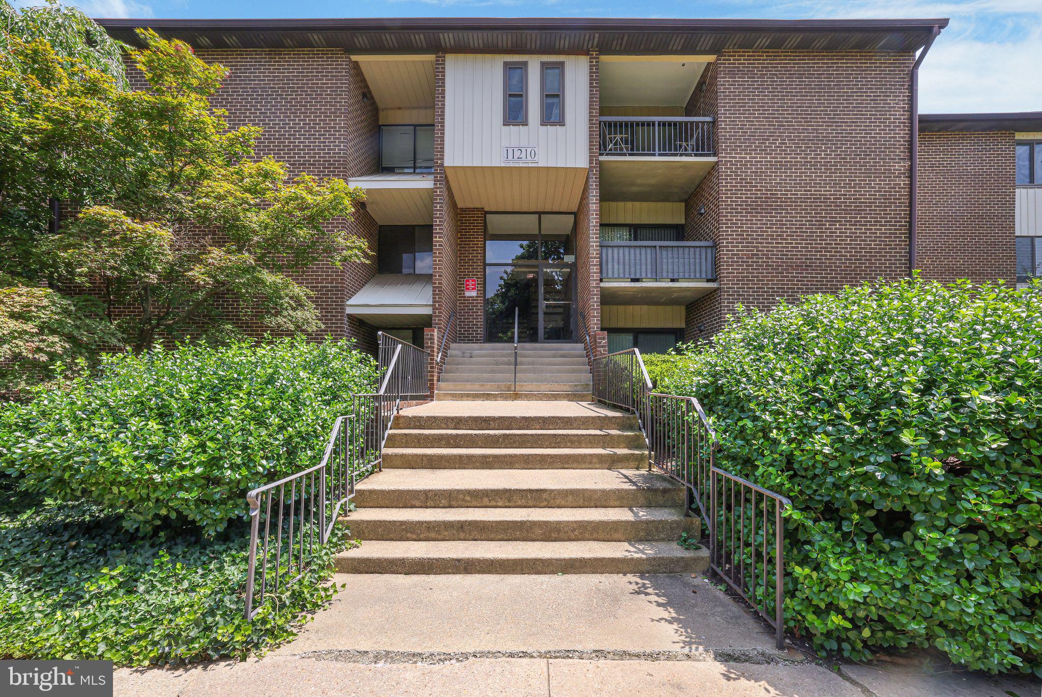 CHERRY GLEN CONDOS - Residential