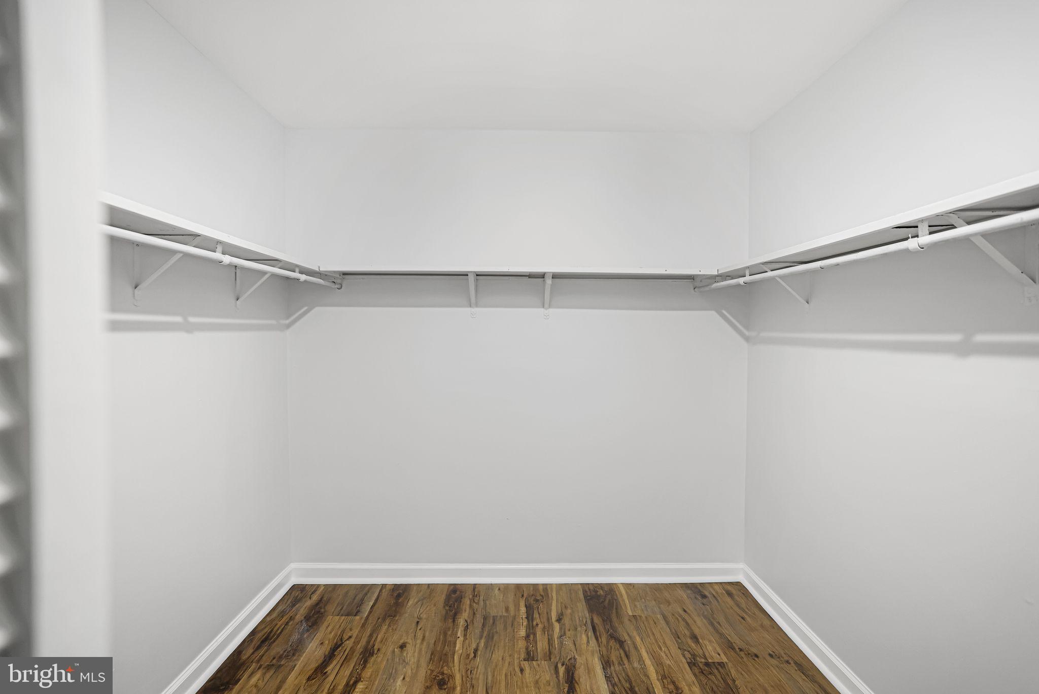 CHERRY GLEN CONDOS - Residential