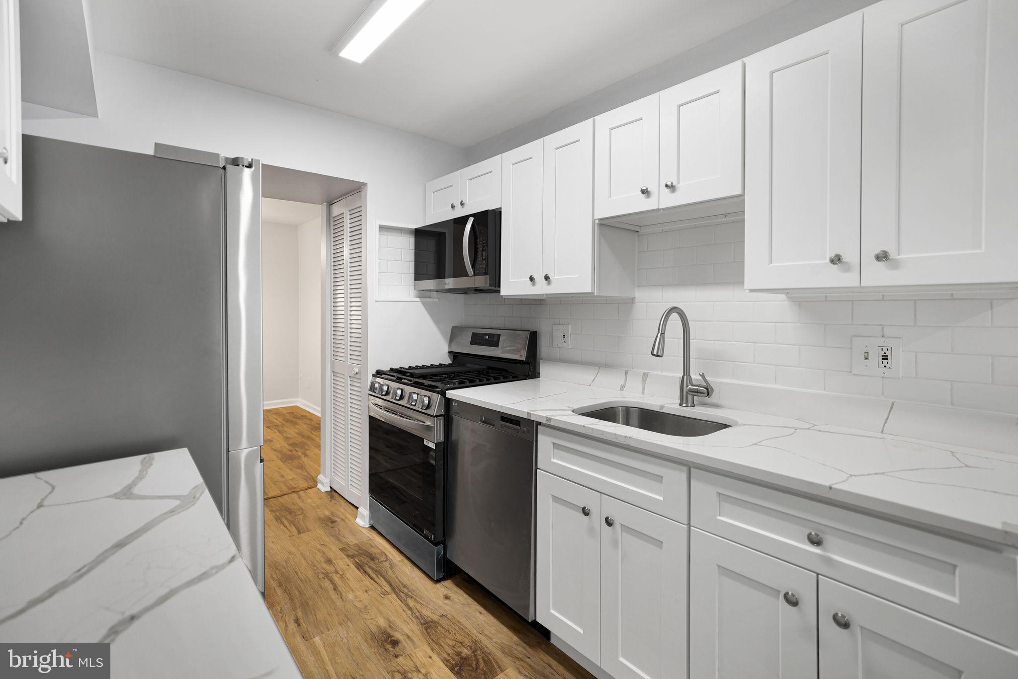 CHERRY GLEN CONDOS - Residential