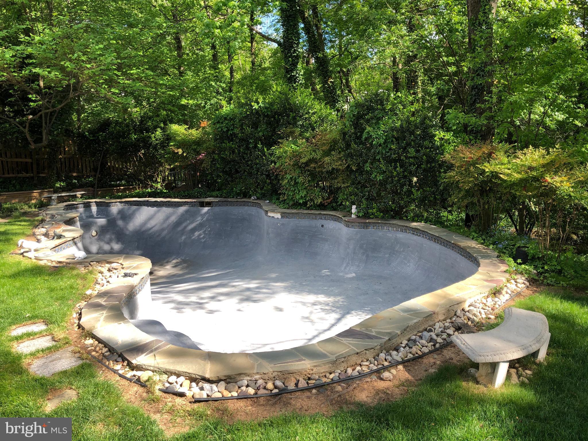 MONTPELIER - Residential