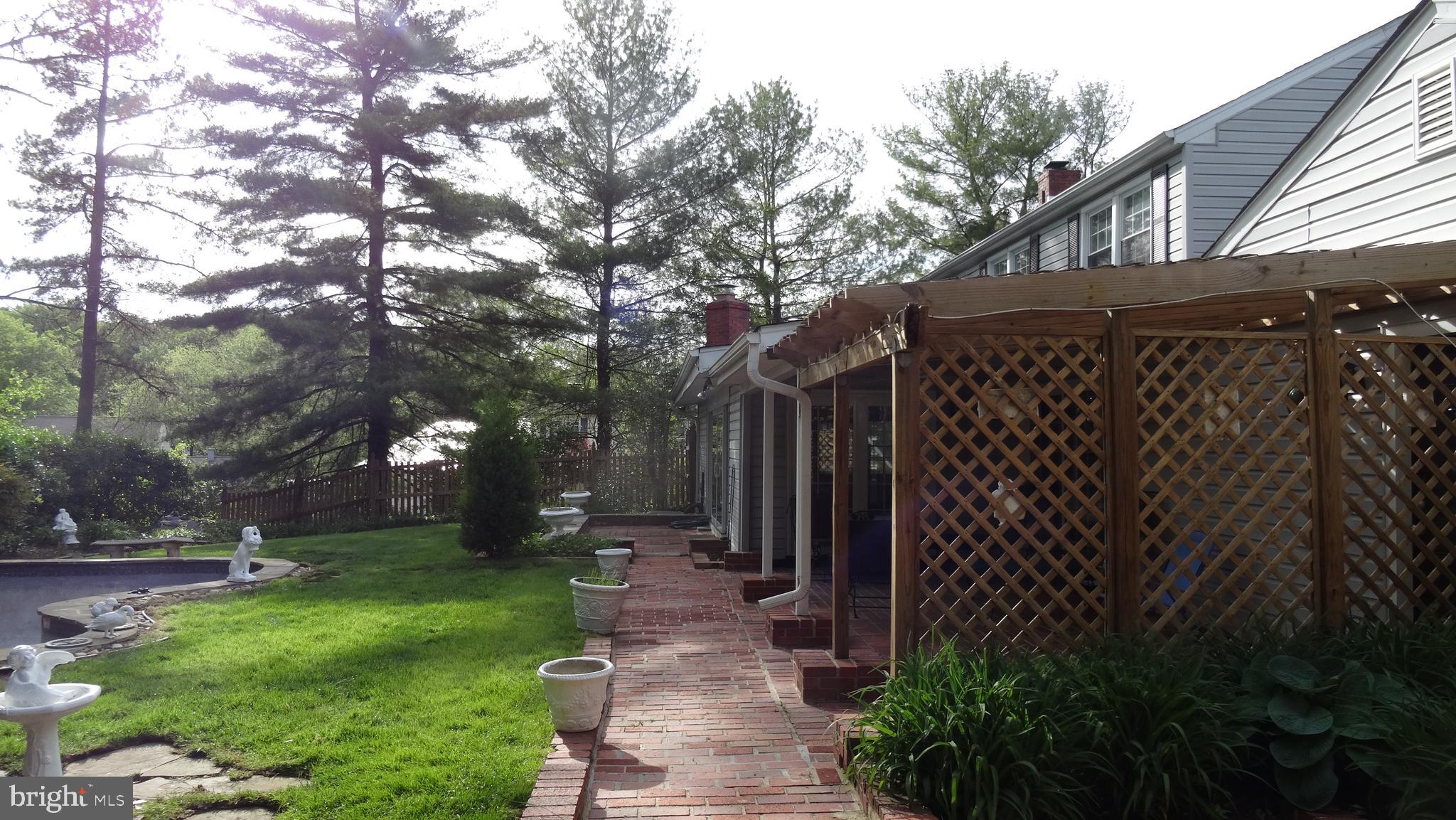 MONTPELIER - Residential