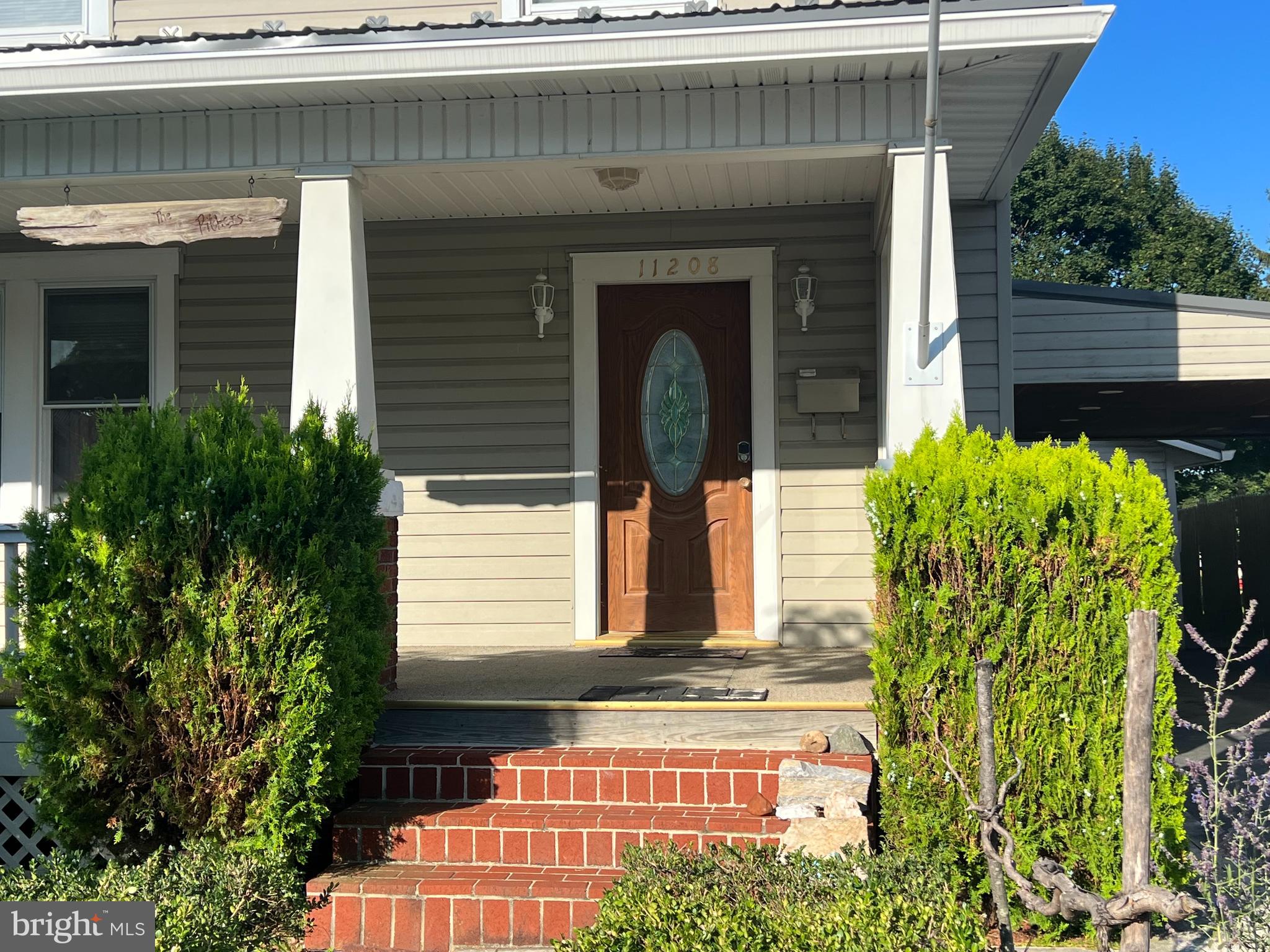 HALFWAY - Residential