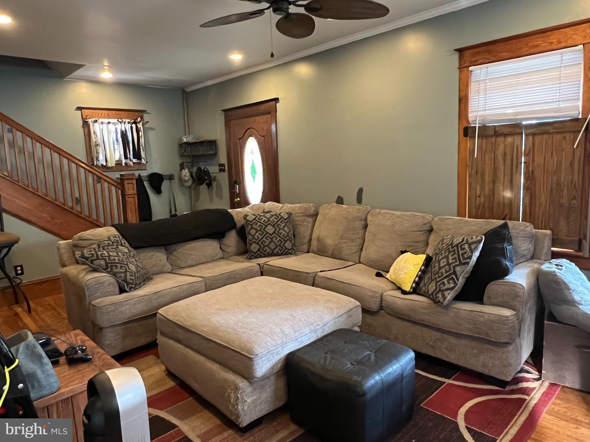 HALFWAY - Residential