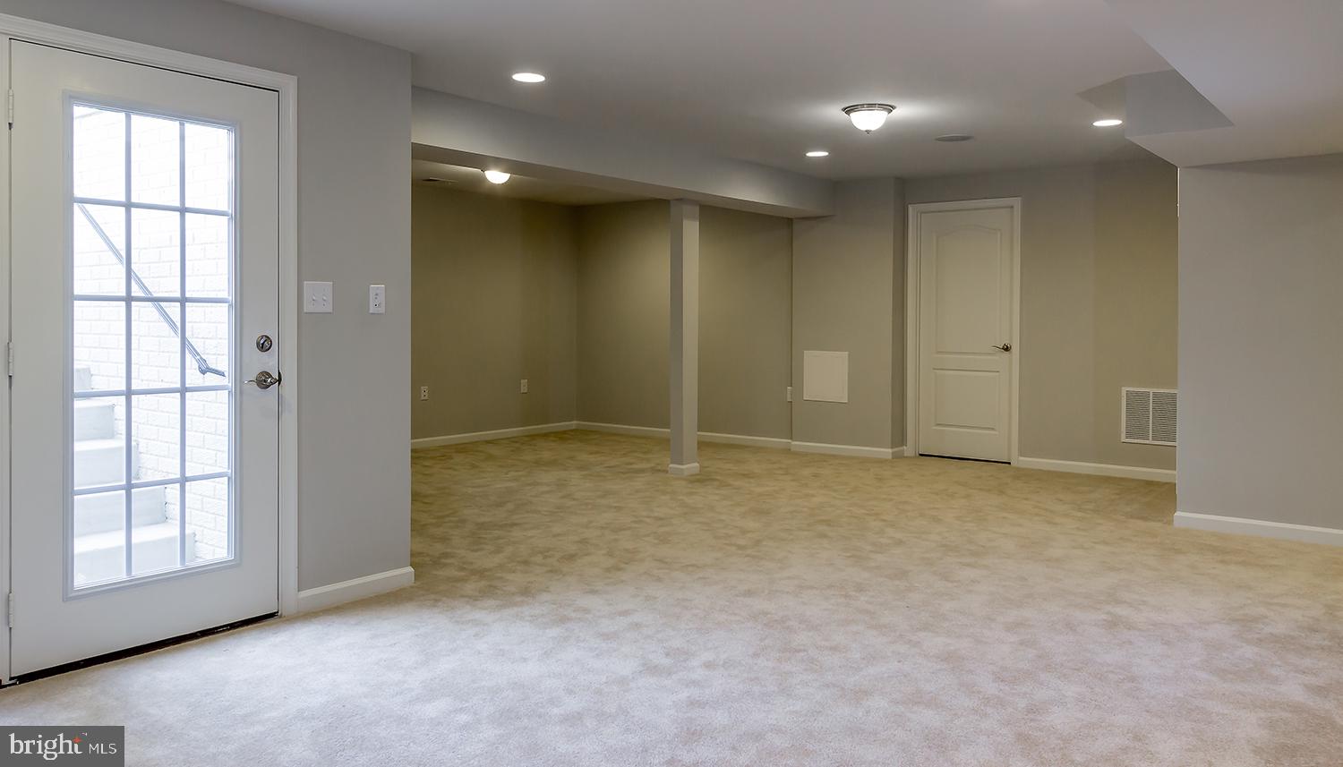 ASPEN GREENS - Residential