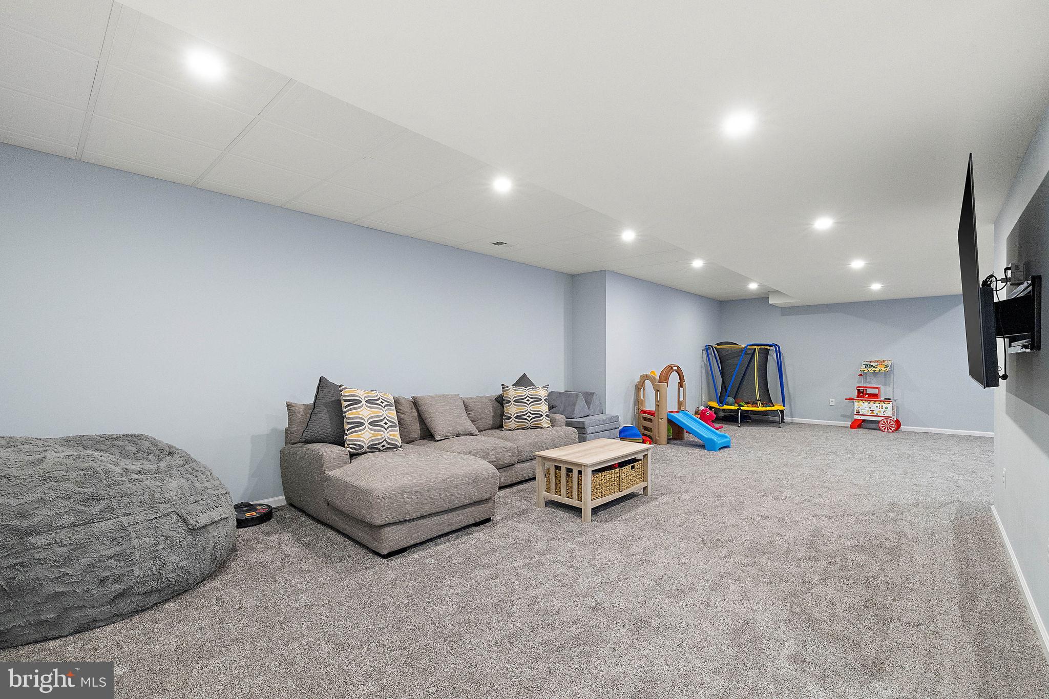 HILLS OF LONDON GROV - Residential