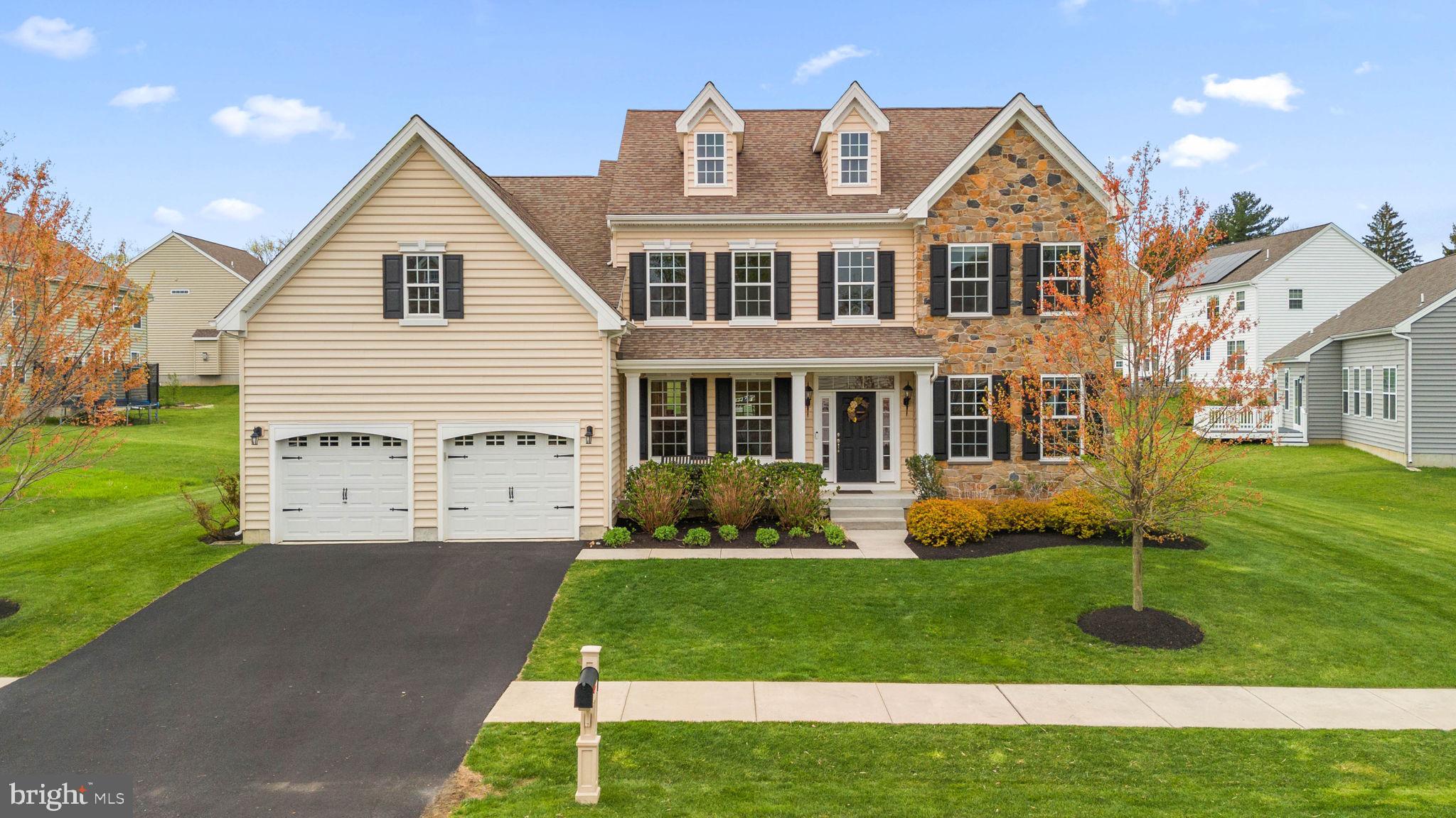 HILLS OF LONDON GROV - Residential