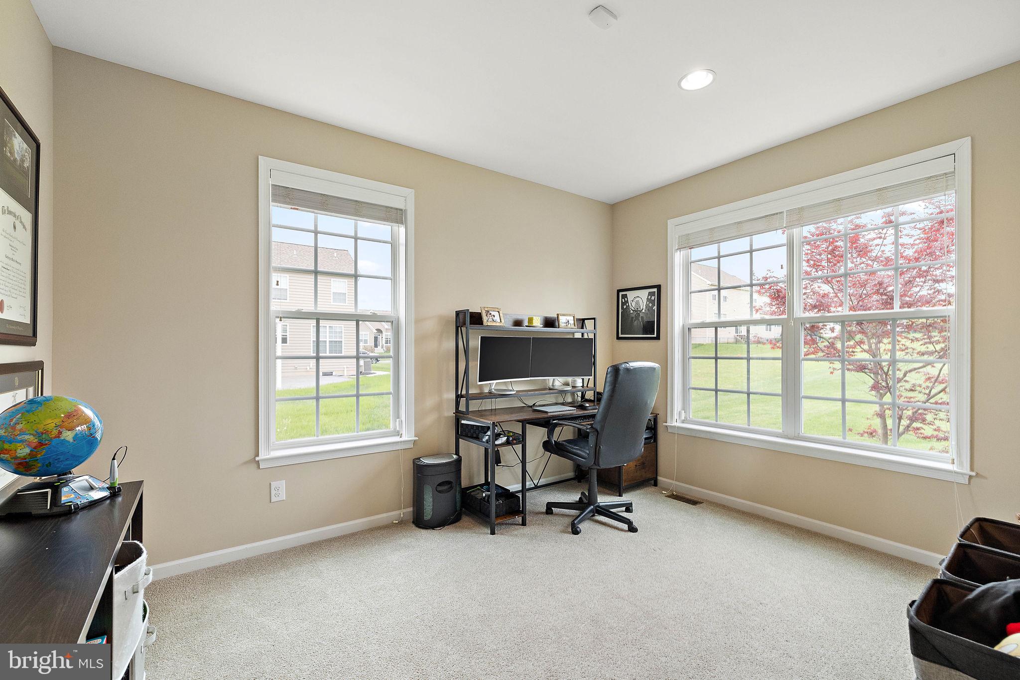 HILLS OF LONDON GROV - Residential