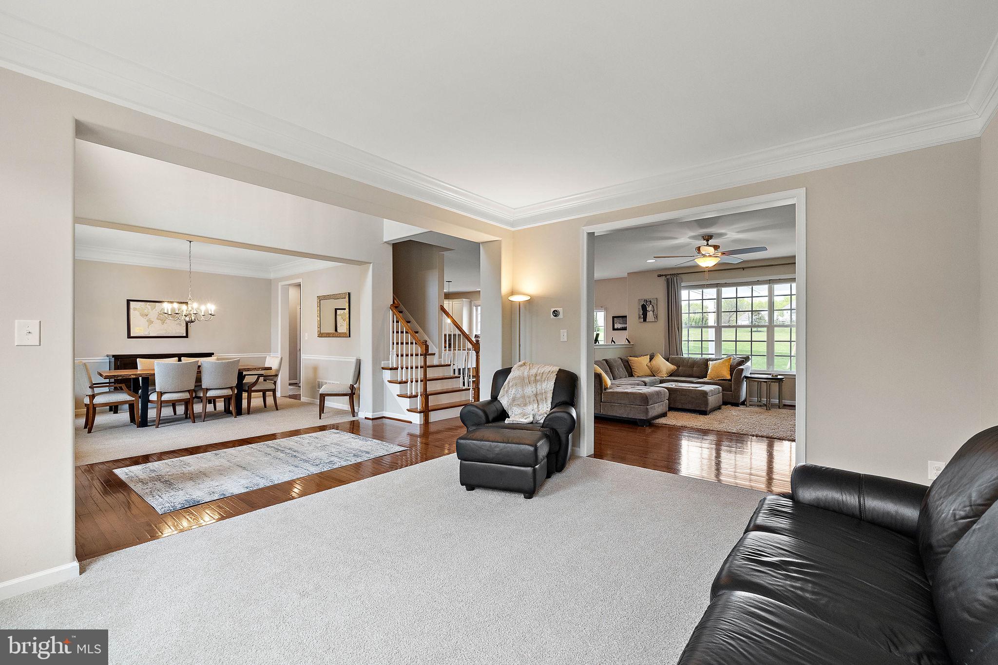 HILLS OF LONDON GROV - Residential