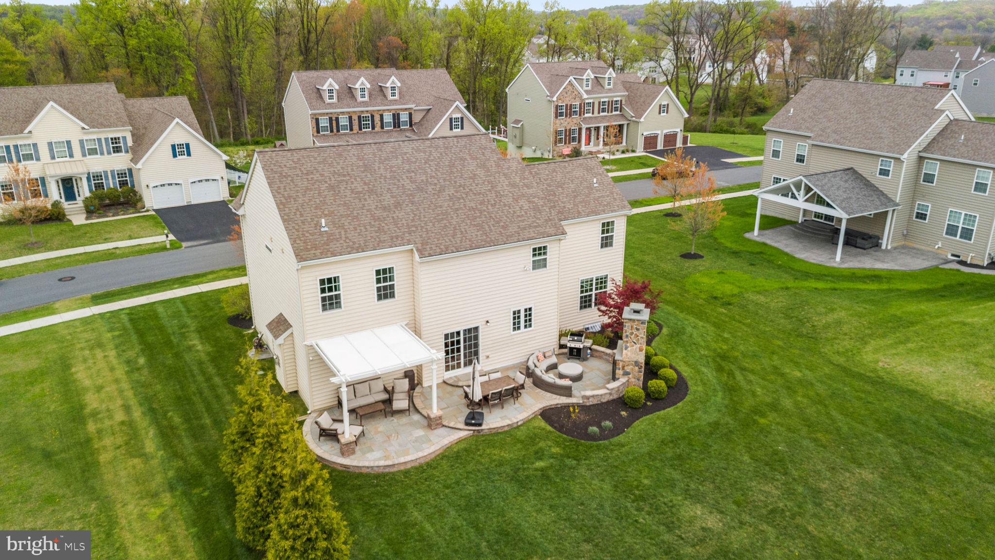 HILLS OF LONDON GROV - Residential