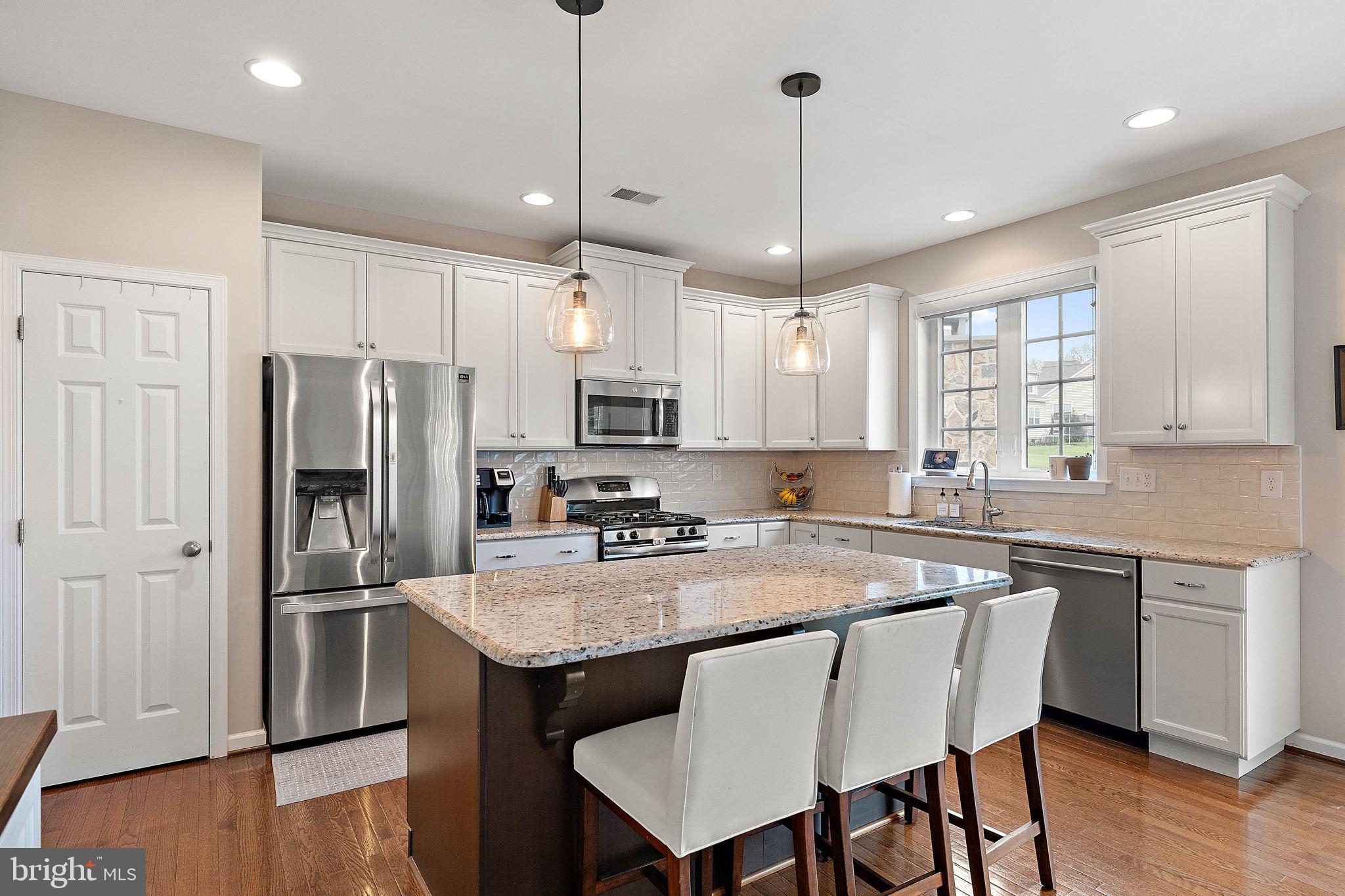 HILLS OF LONDON GROV - Residential