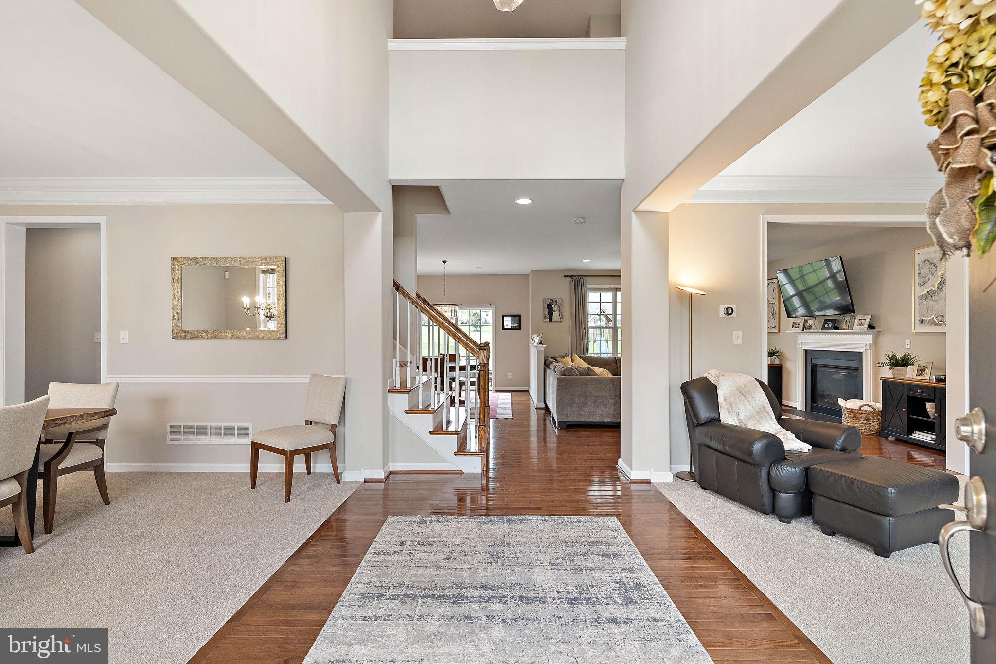 HILLS OF LONDON GROV - Residential