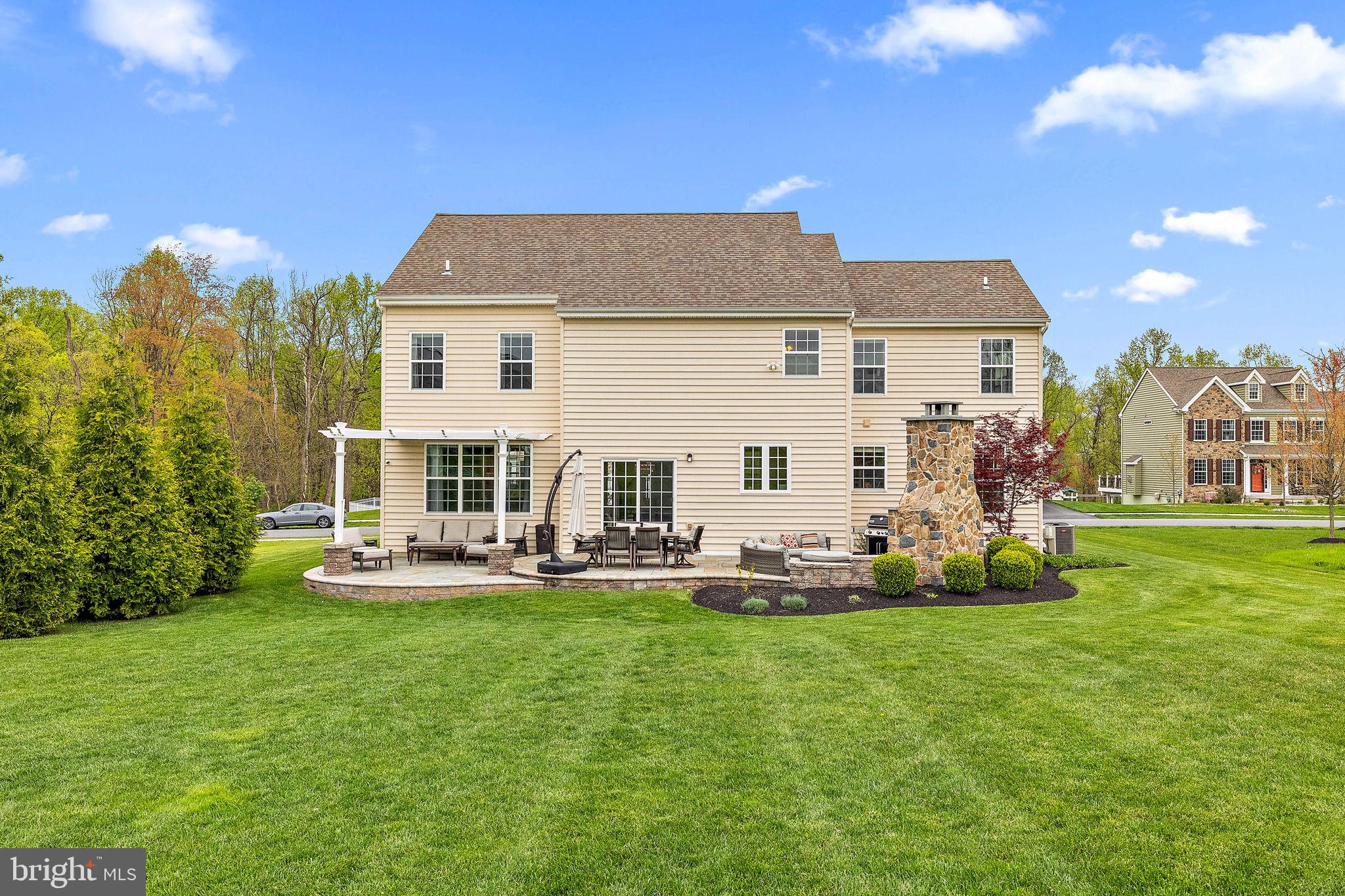 HILLS OF LONDON GROV - Residential