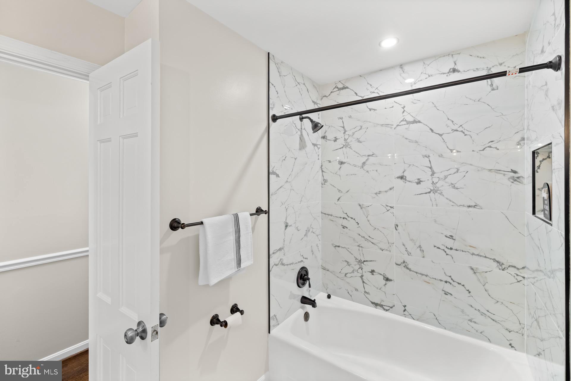 COLESVILLE - Residential