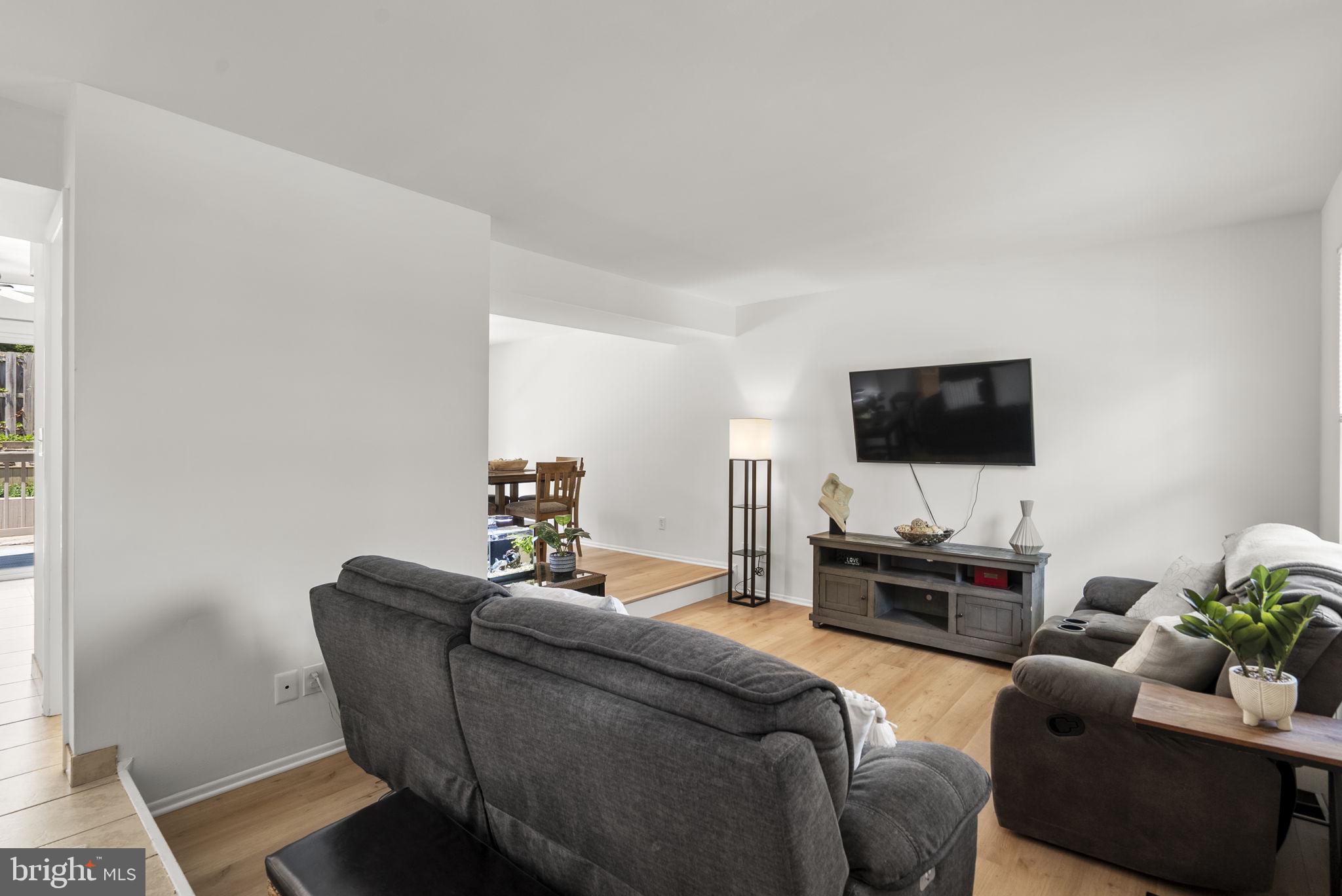 CHURCHILL TOWN SECTOR - Residential