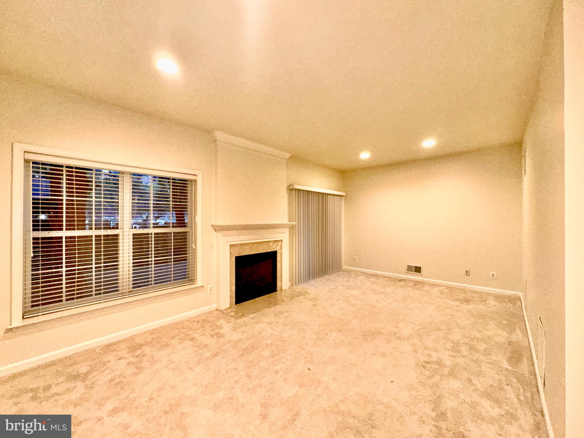 STONEGATE - Residential Lease