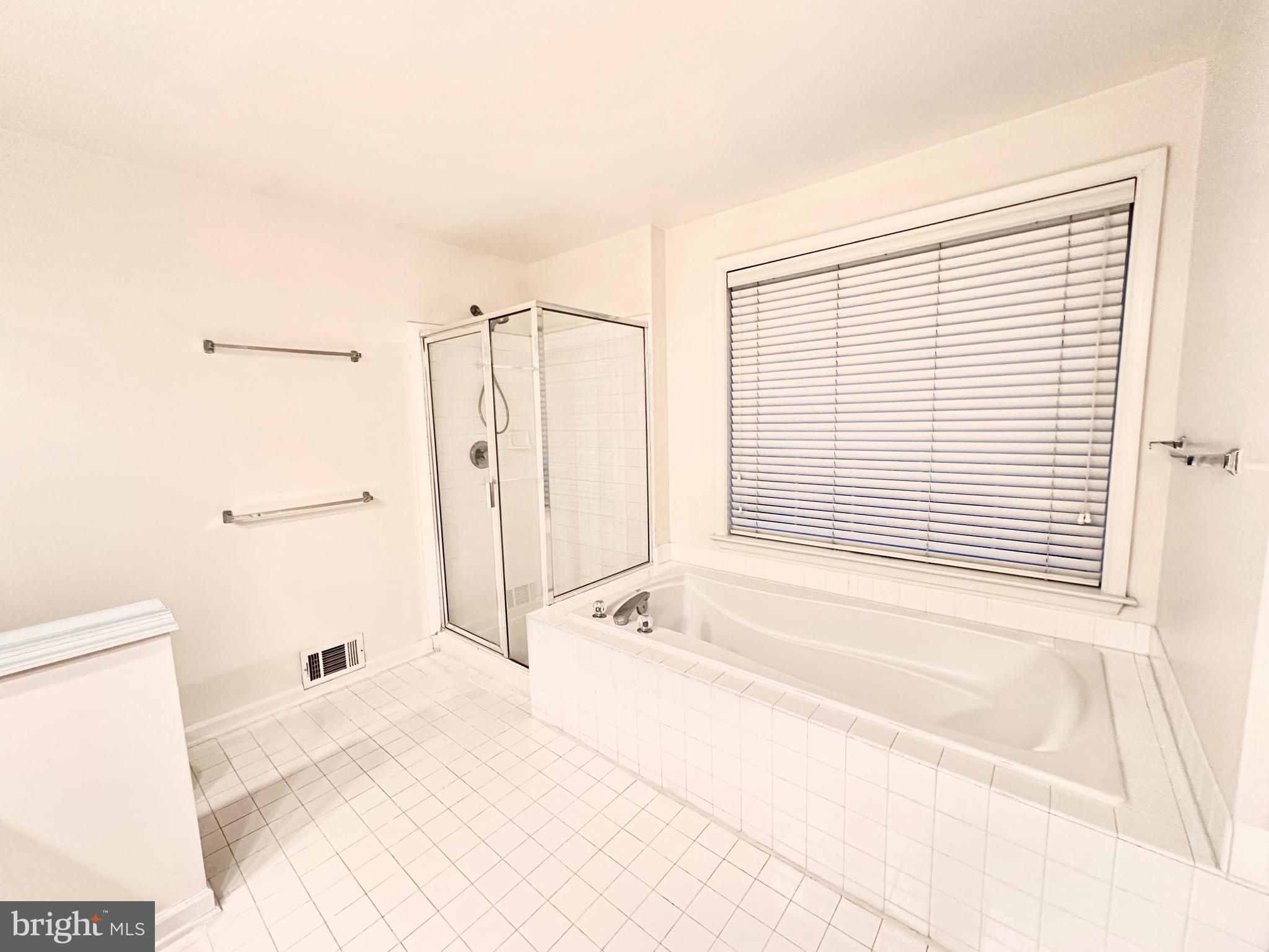 STONEGATE - Residential Lease