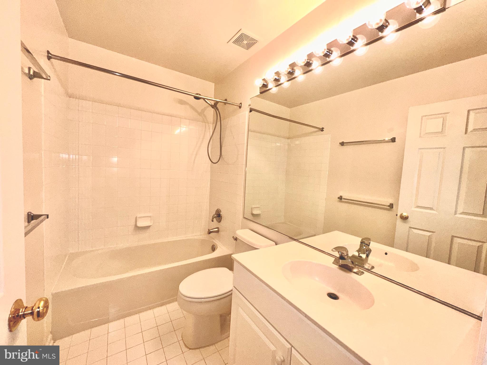 STONEGATE - Residential Lease