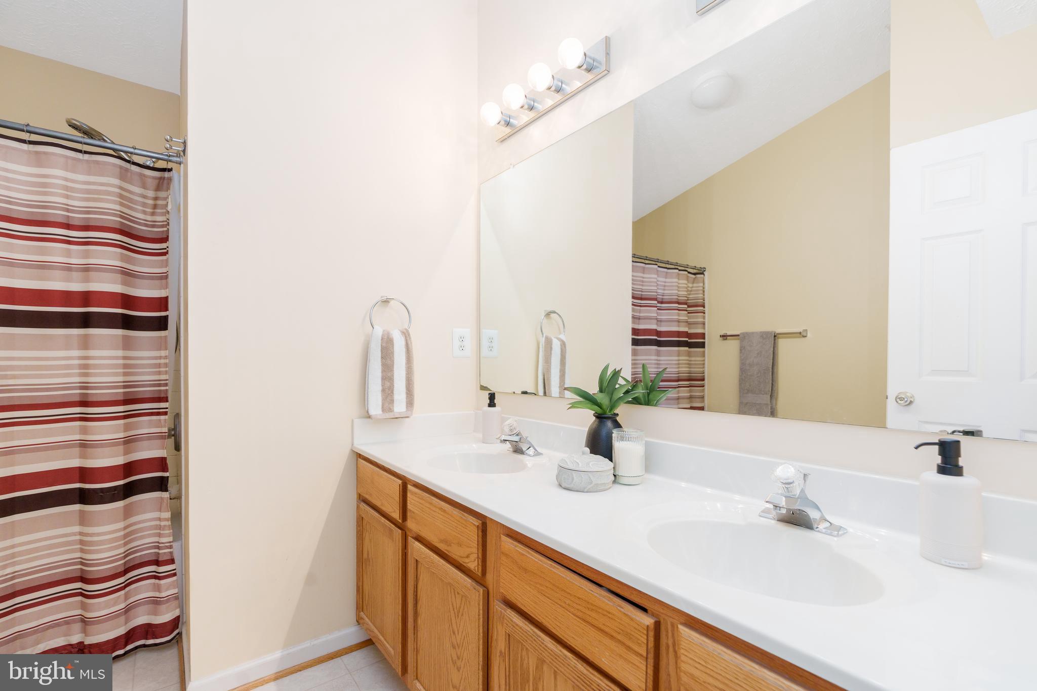 CLUB AT PATRIOTS GLEN - Residential