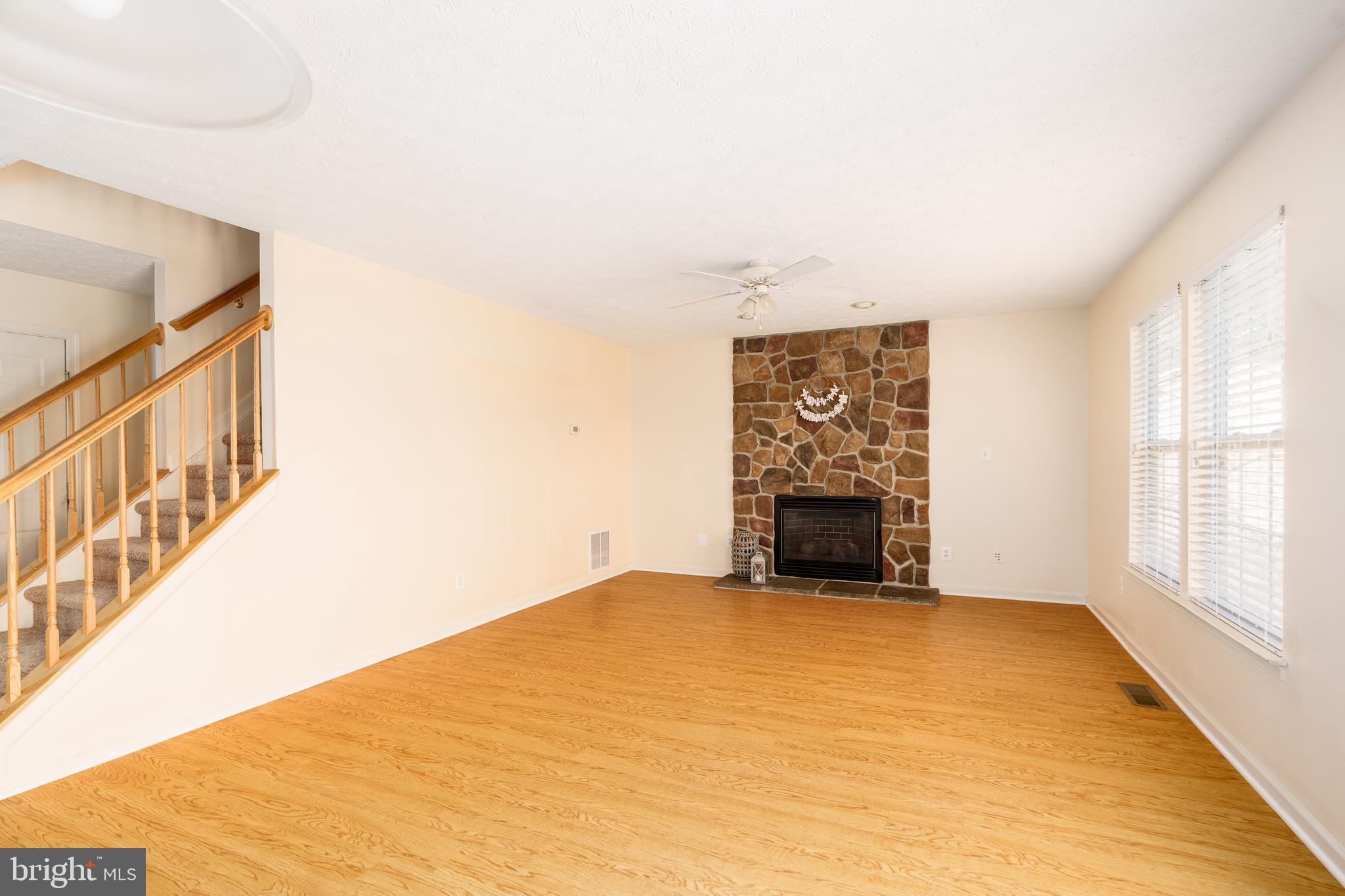 CLUB AT PATRIOTS GLEN - Residential