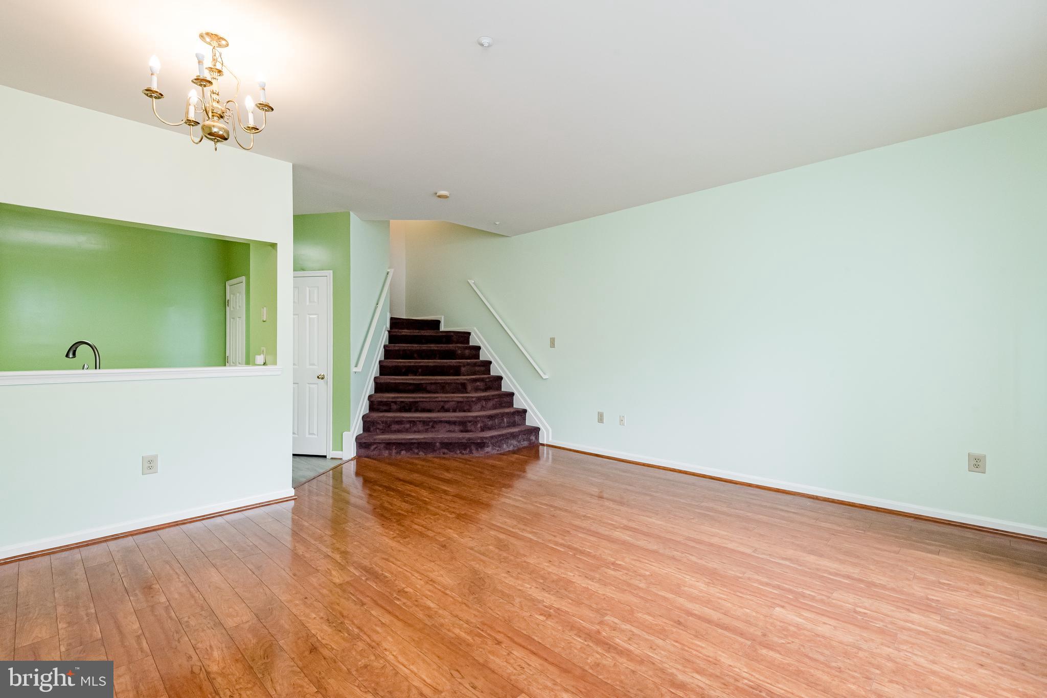 SEVEN OAKS - Residential