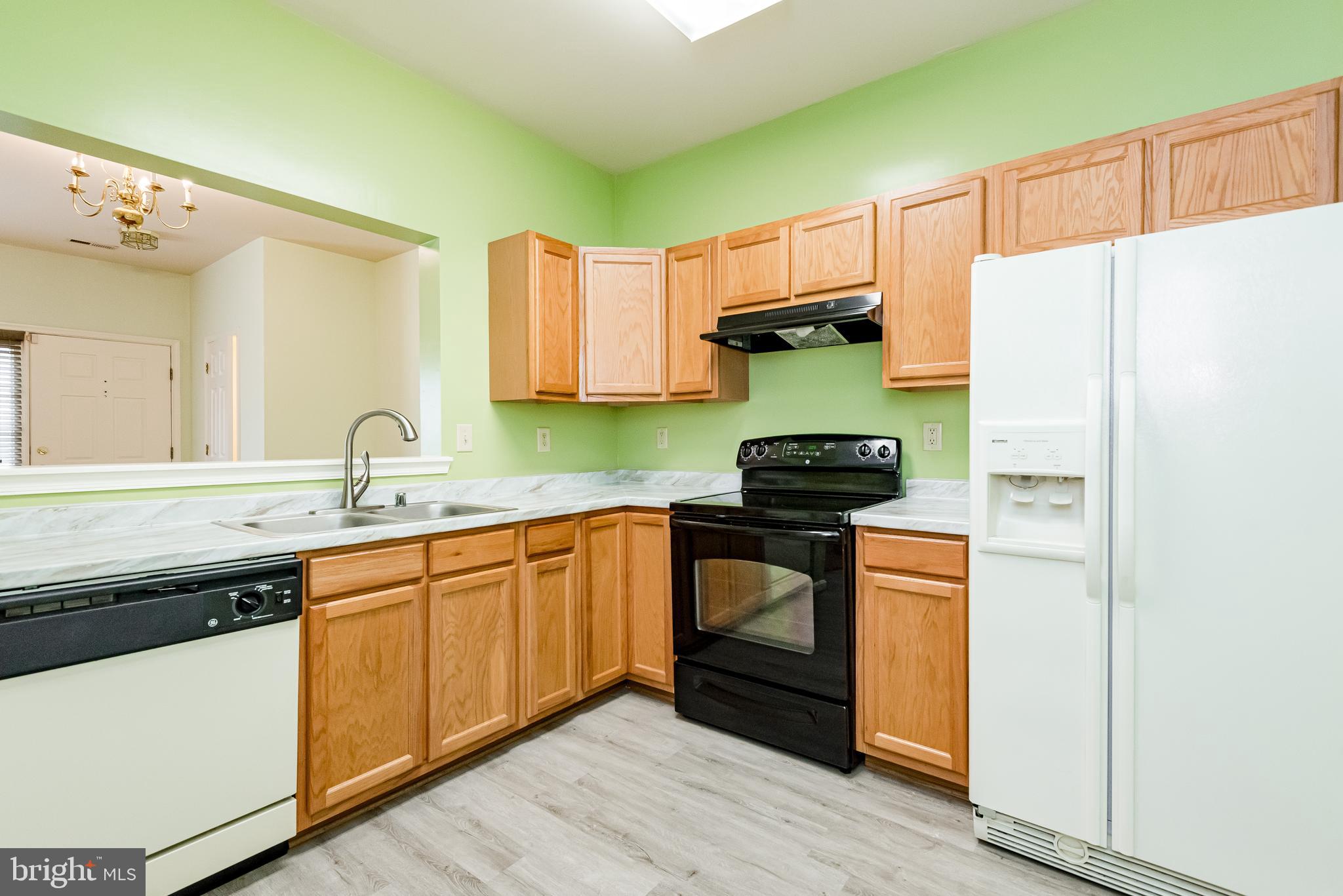 SEVEN OAKS - Residential