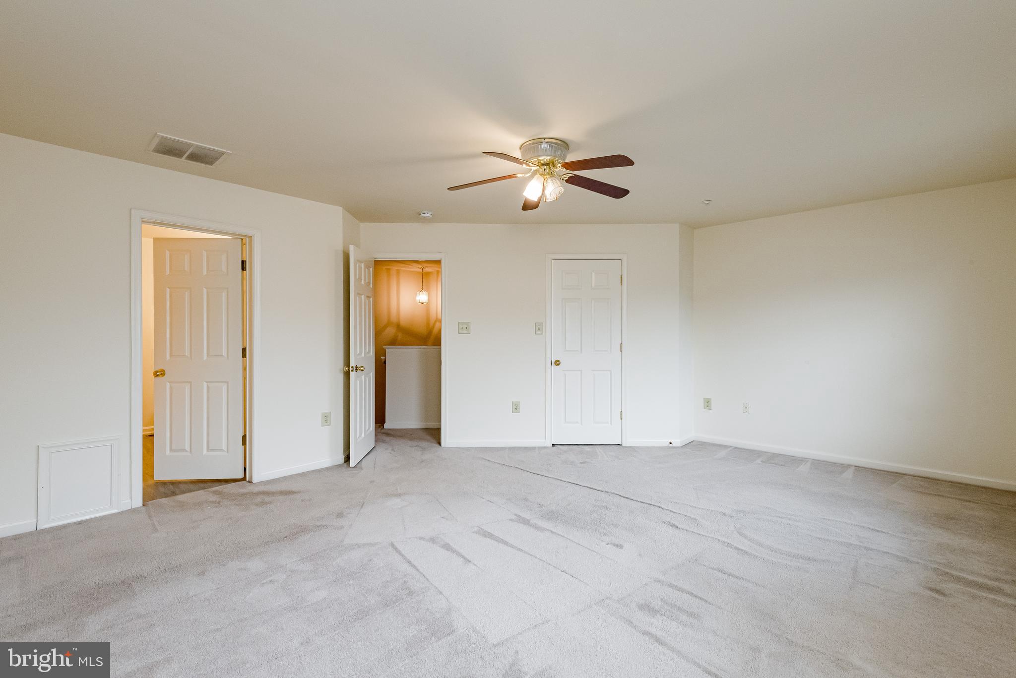 SEVEN OAKS - Residential