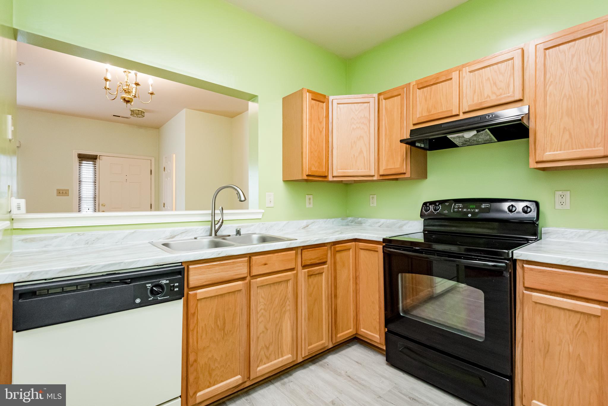 SEVEN OAKS - Residential