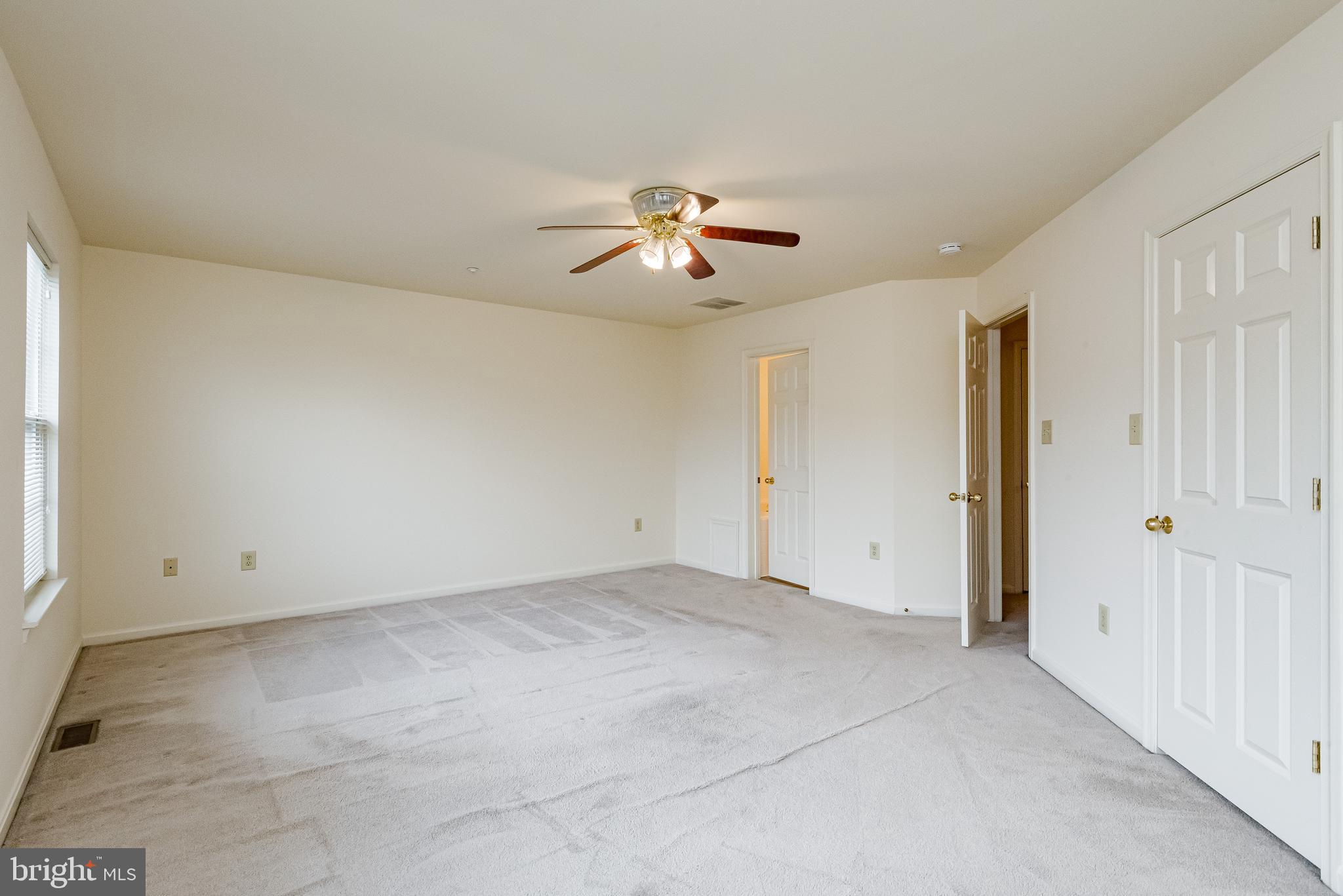 SEVEN OAKS - Residential