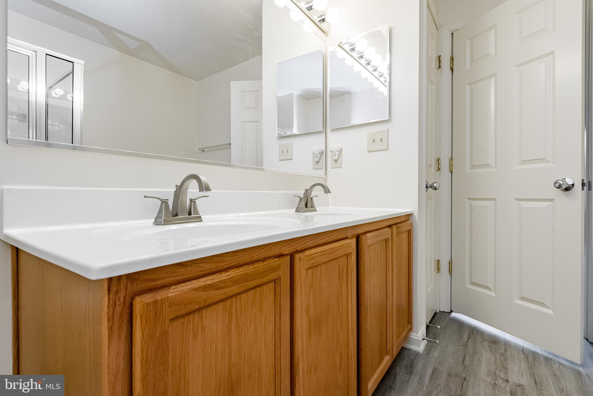 SEVEN OAKS - Residential