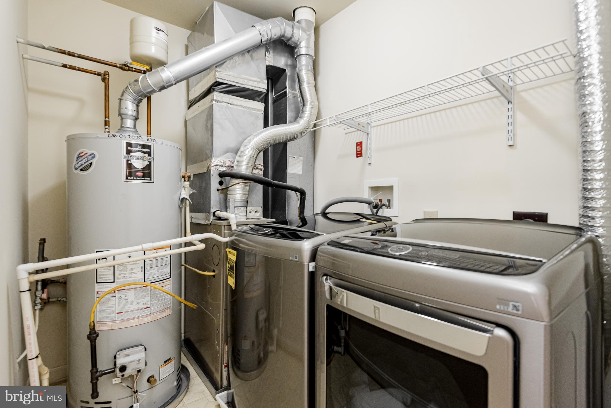 SEVEN OAKS - Residential