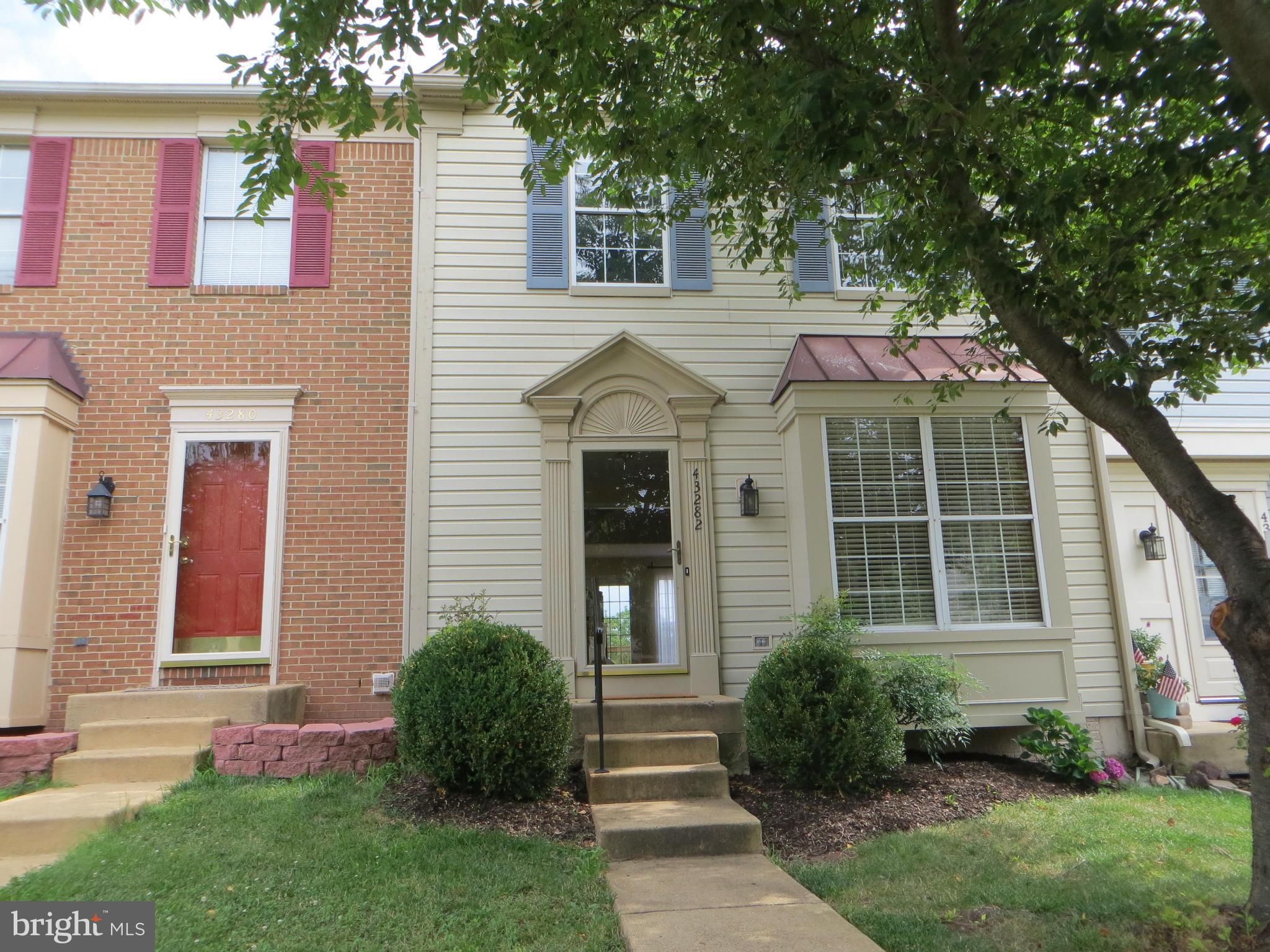 ASHBURN FARM - Residential Lease