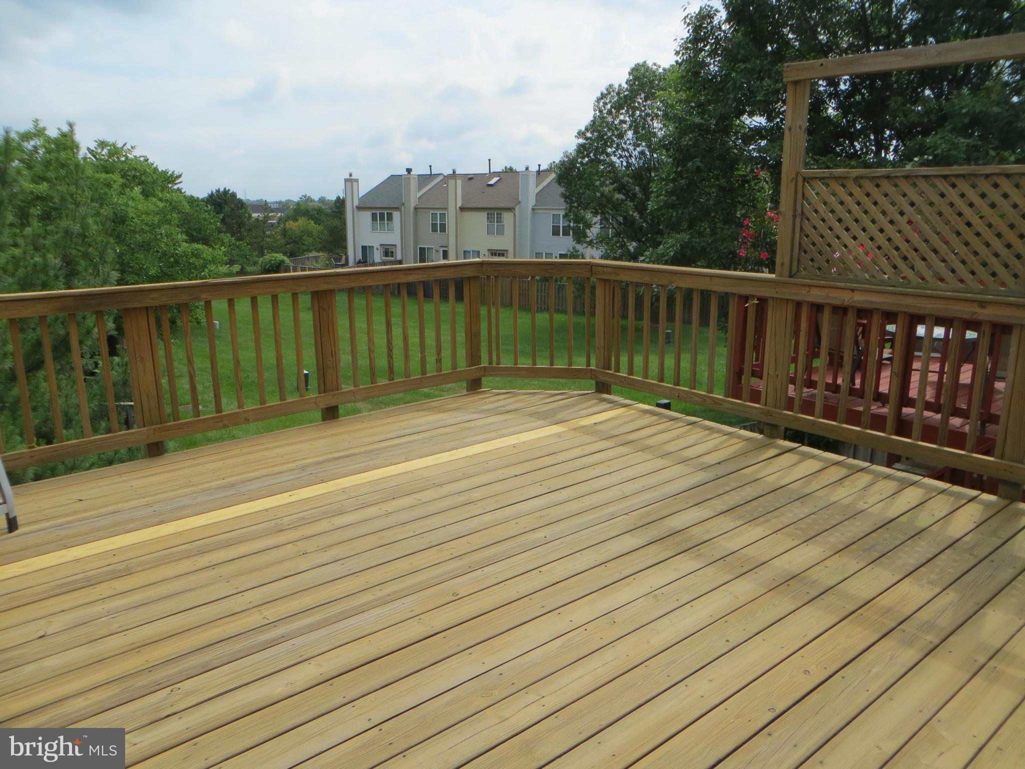 ASHBURN FARM - Residential Lease