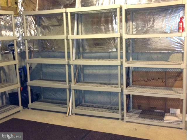 ASHBURN FARM - Residential Lease