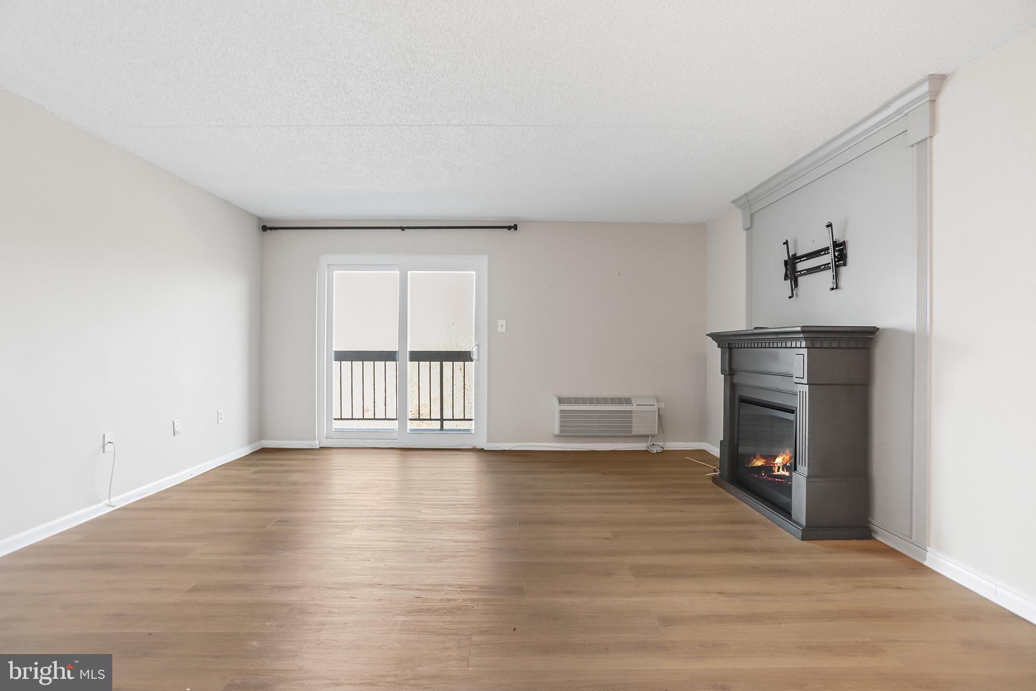 CRUM CREEK VALLEY - Residential