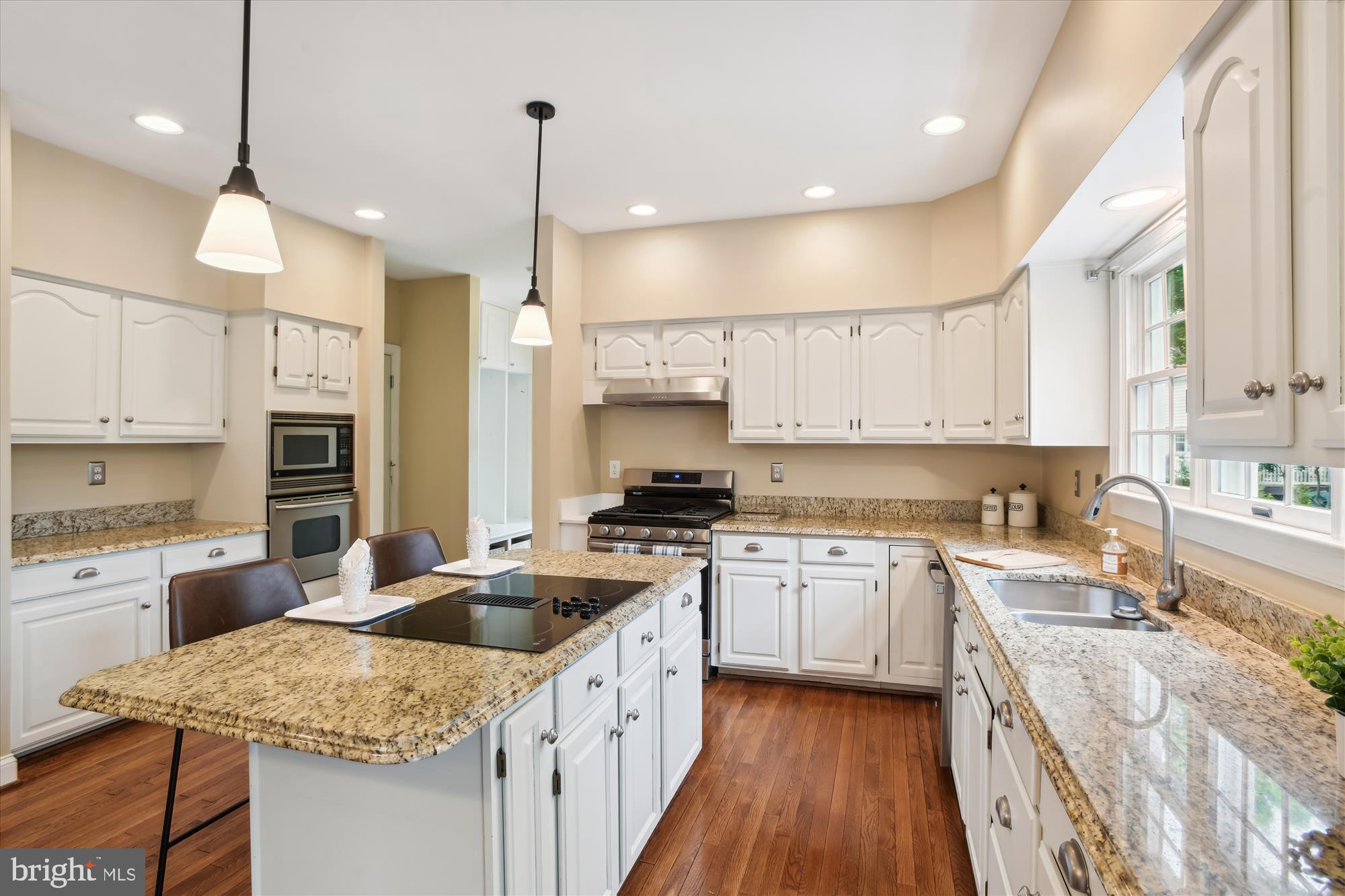 HUNT VALLEY STATION - Residential