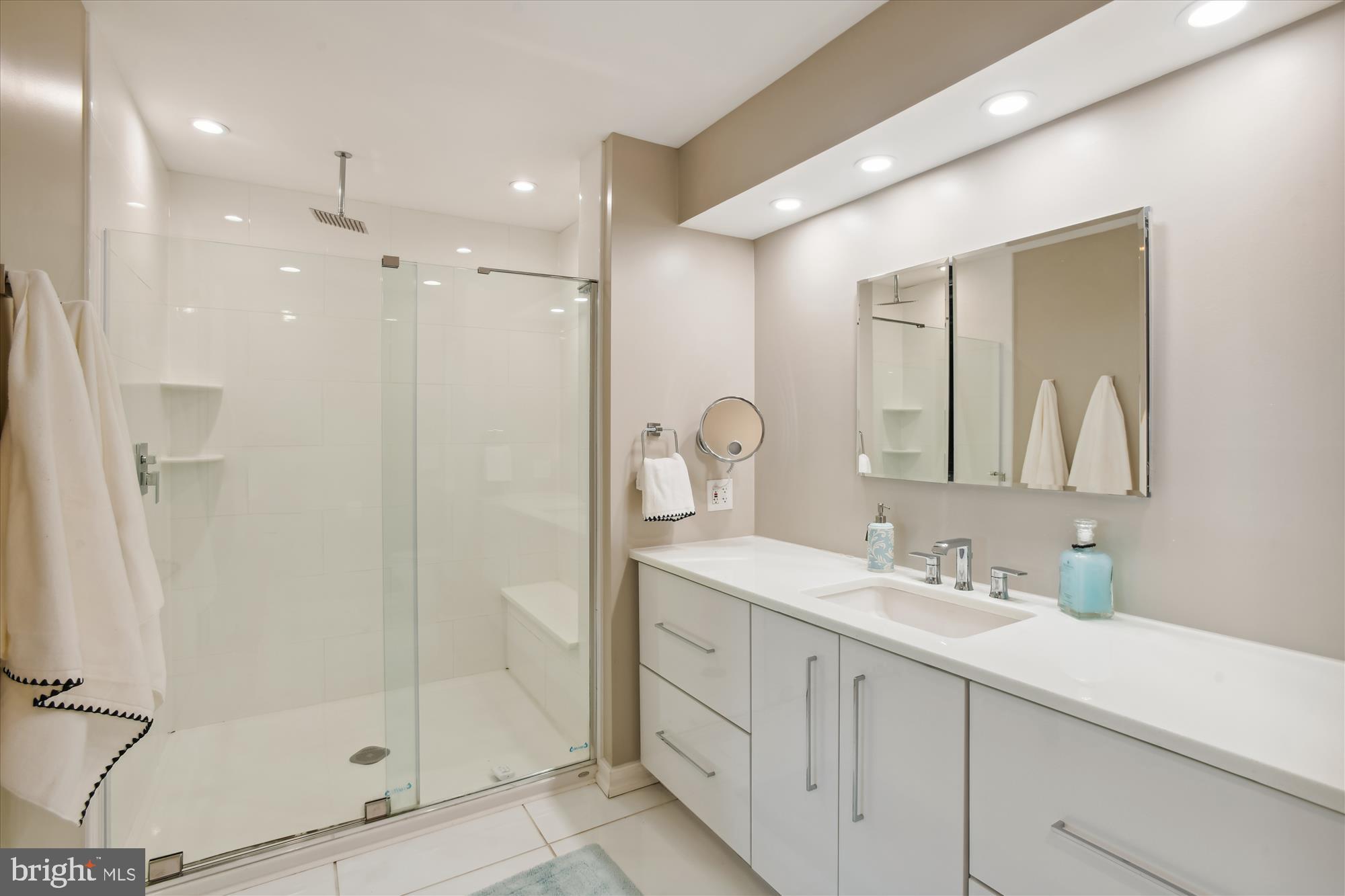 HUNT VALLEY STATION - Residential