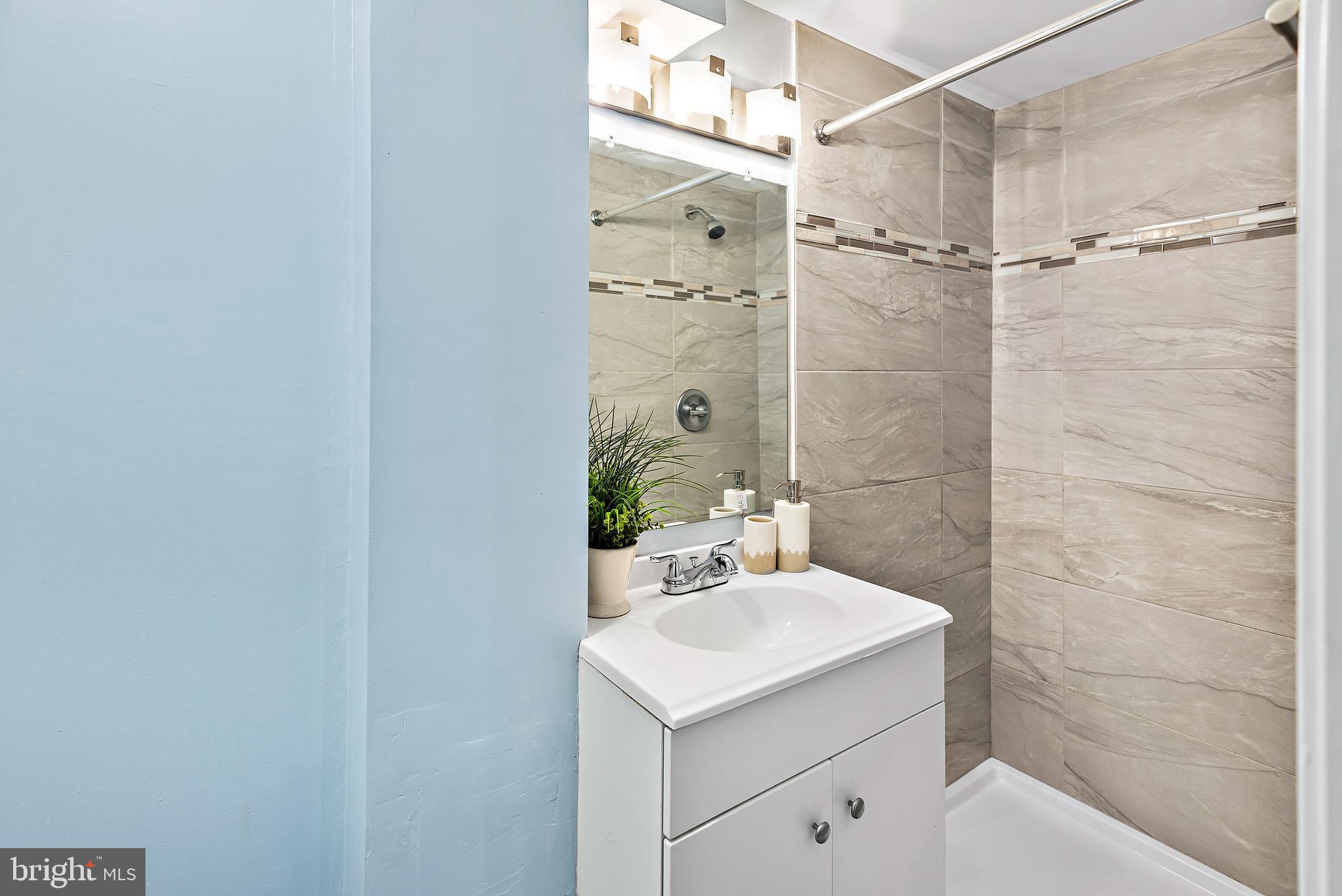 WEST EDMONDALE - Residential