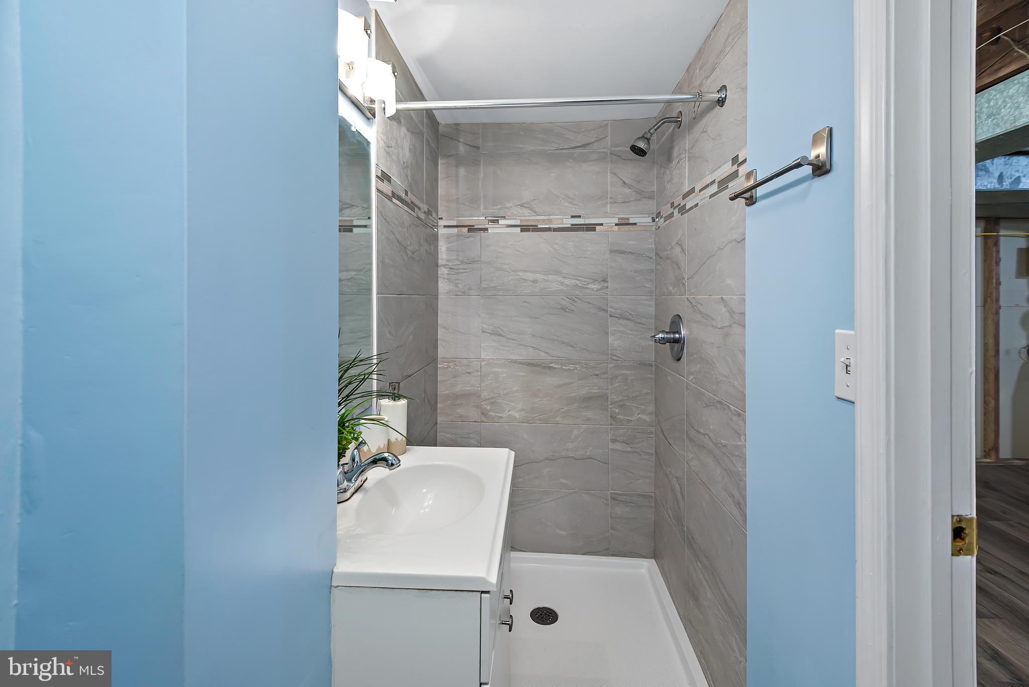 WEST EDMONDALE - Residential