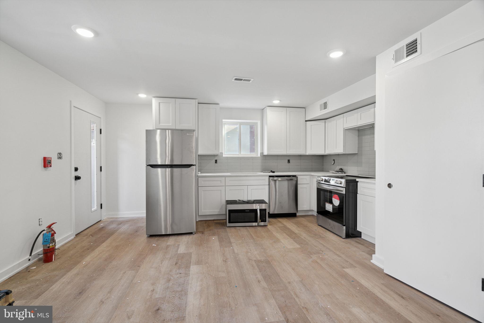 FISHTOWN - Residential Lease