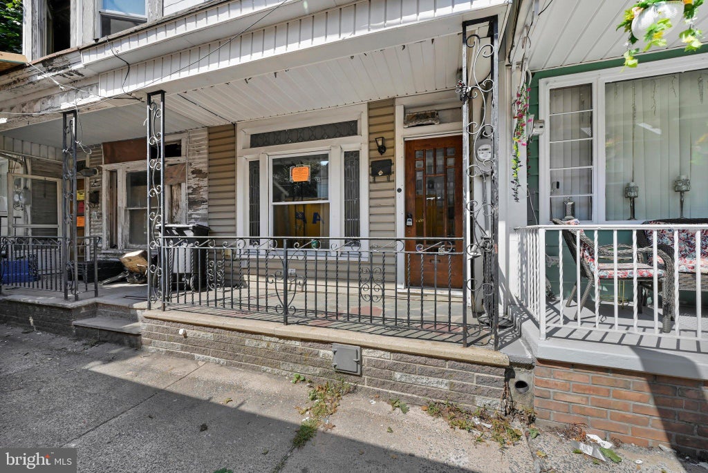 Photo of 209 W Cherry Street, SHENANDOAH, PA 17976 (MLS # PASK2029608)