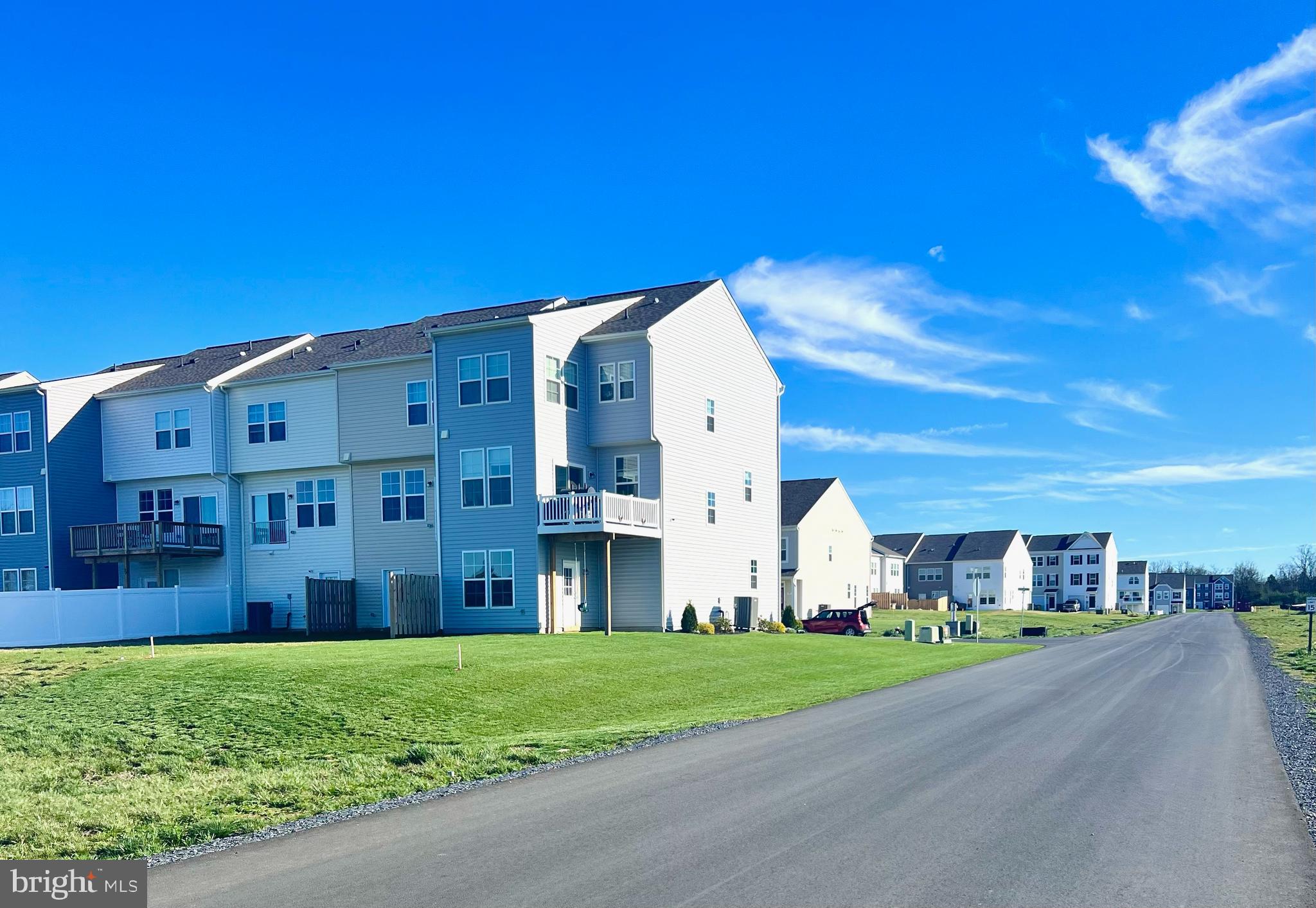 MCCAULEY CROSSING - Residential